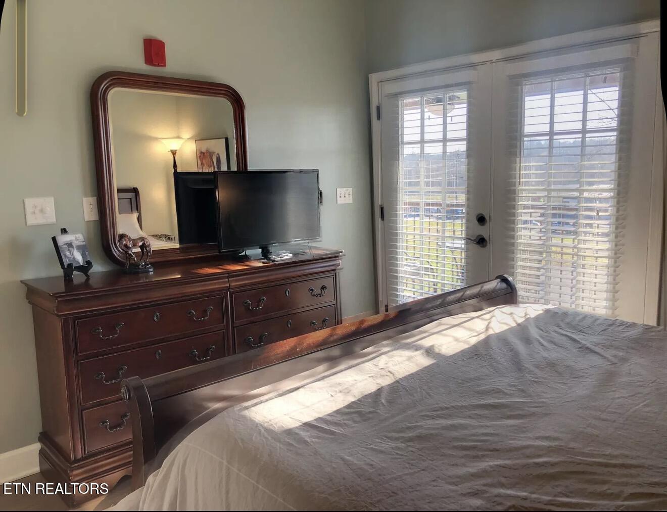 527 River Place Way Sevierville TN 37862