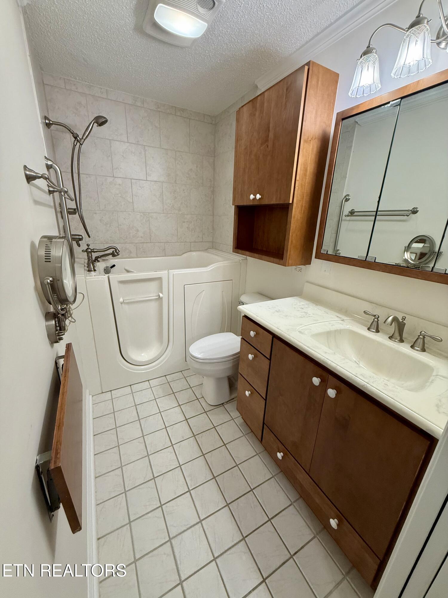 1623 Chenoweth Circle Knoxville TN 37909