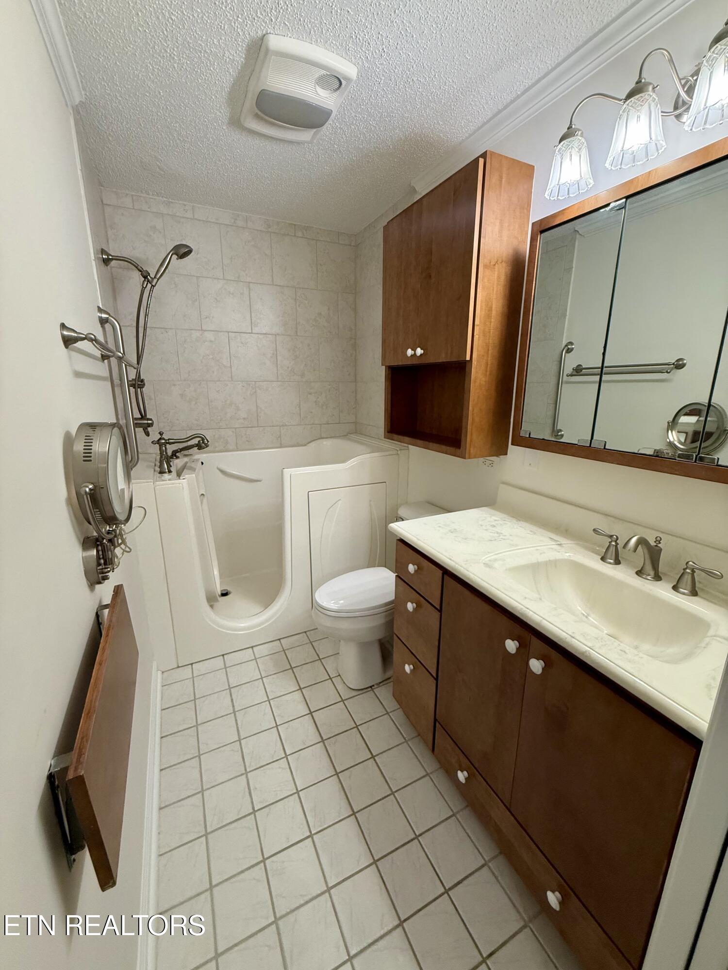 1623 Chenoweth Circle Knoxville TN 37909
