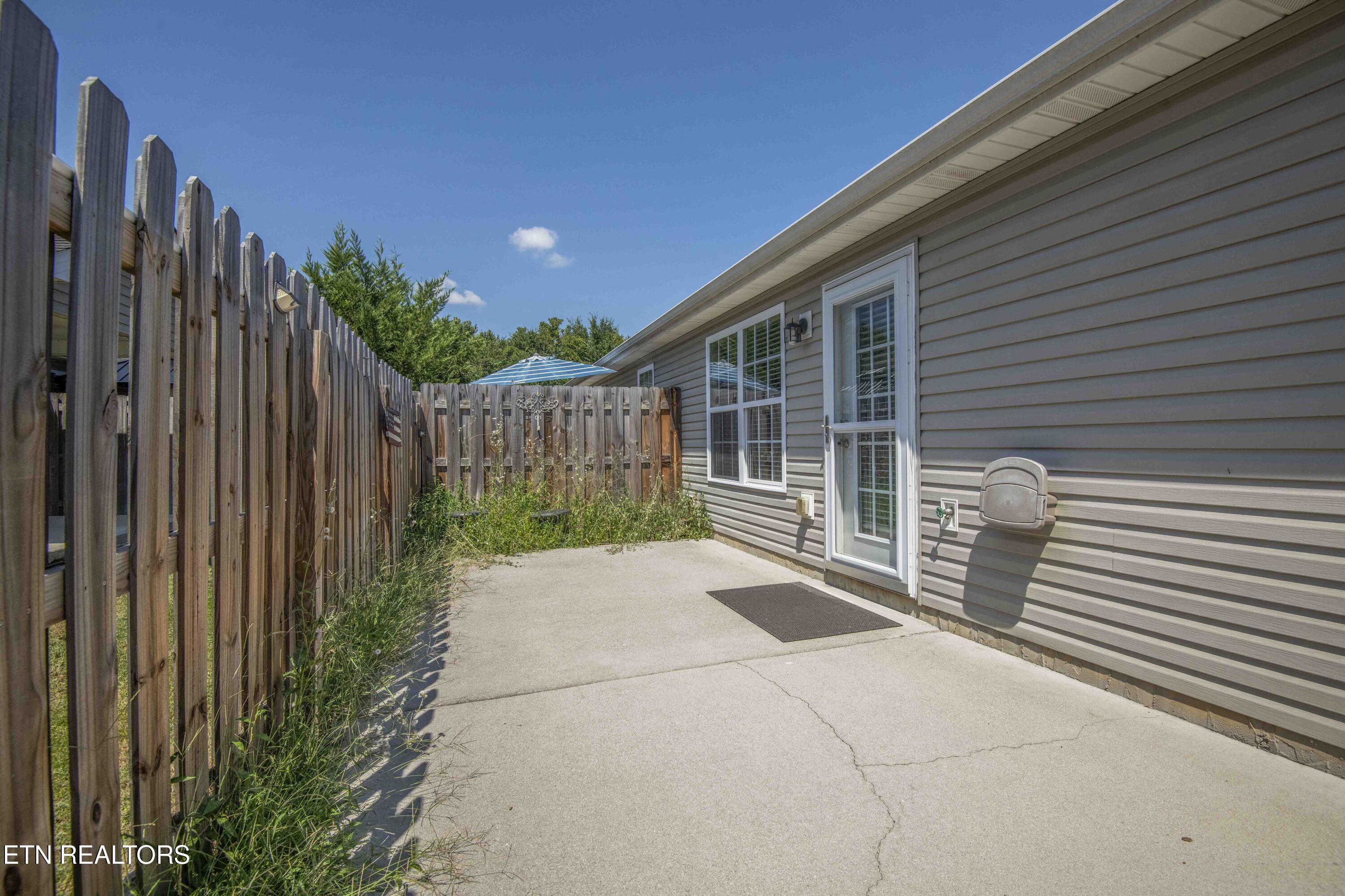 5141 Spring Petal Way Knoxville TN 37912