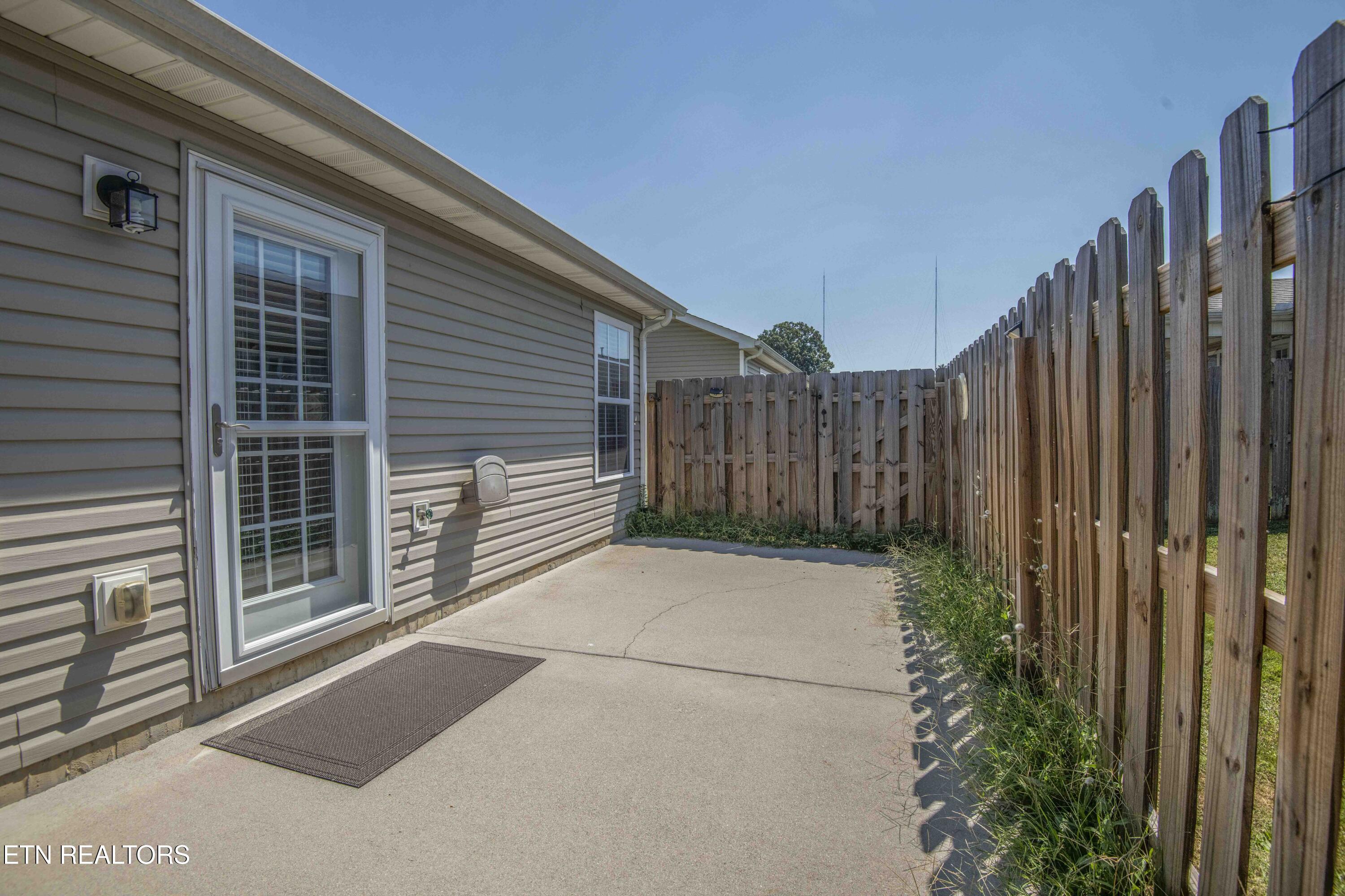 5141 Spring Petal Way Knoxville TN 37912