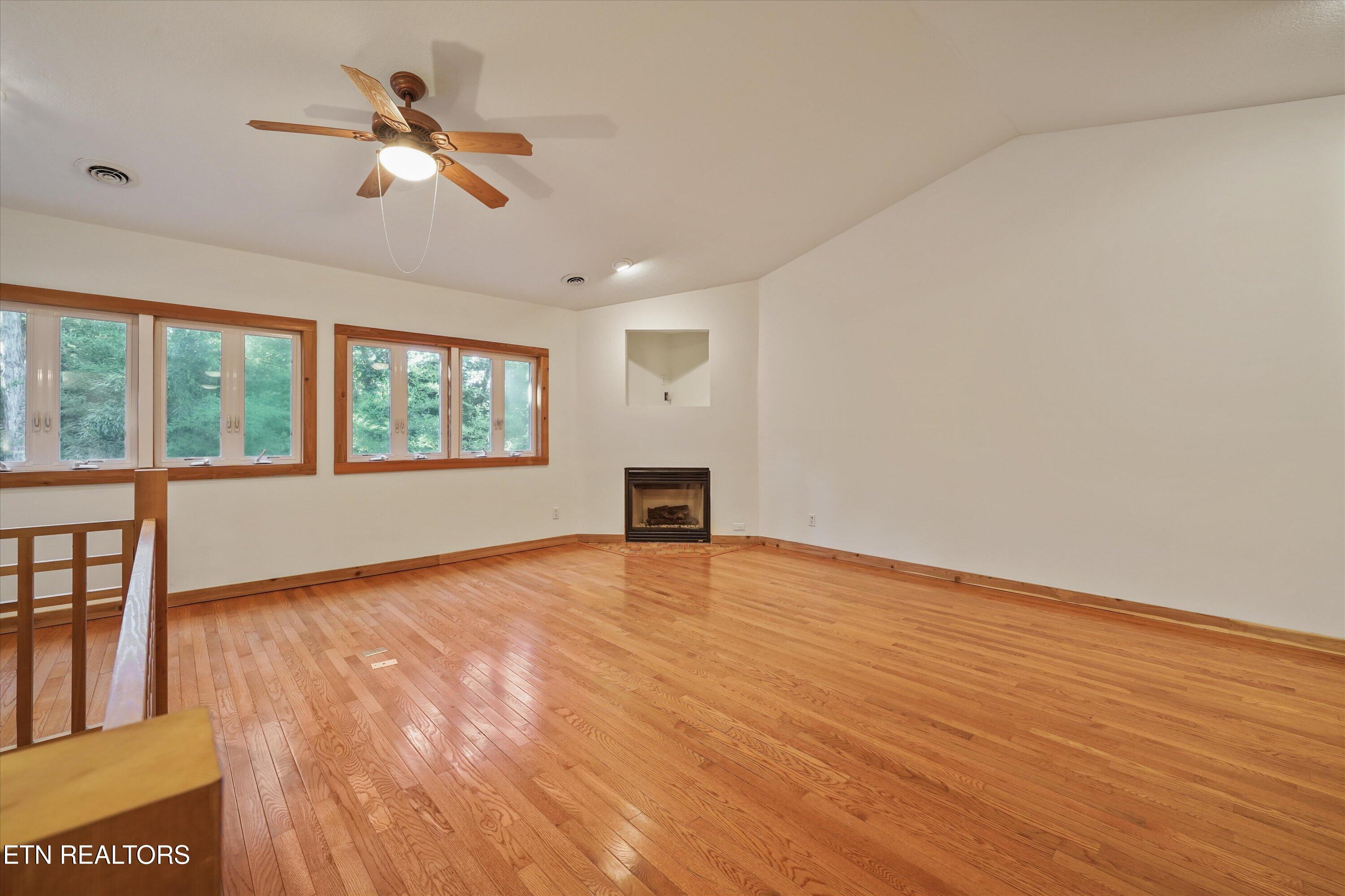3254 Mountain Spring Way Knoxville TN 37917