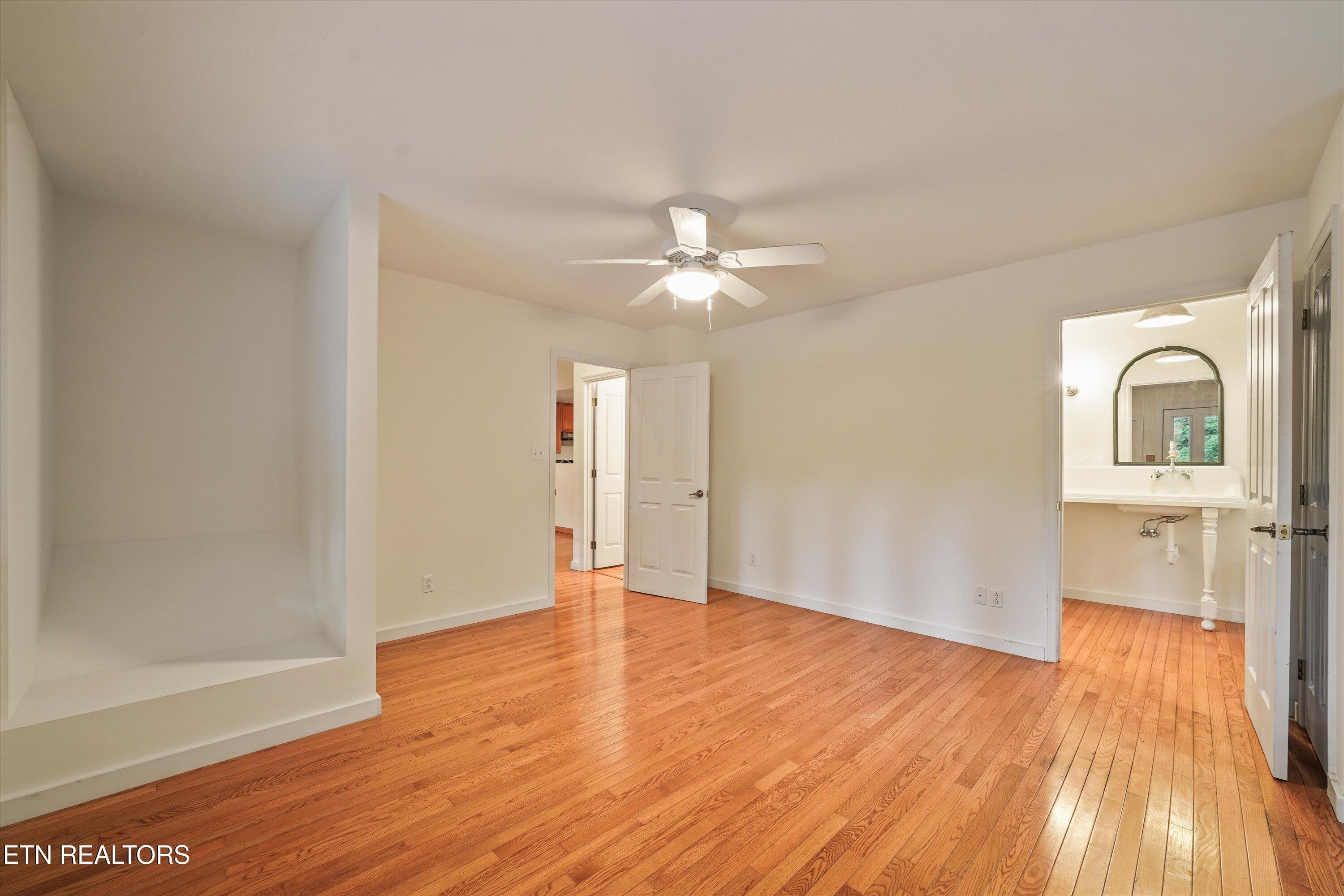 3254 Mountain Spring Way Knoxville TN 37917
