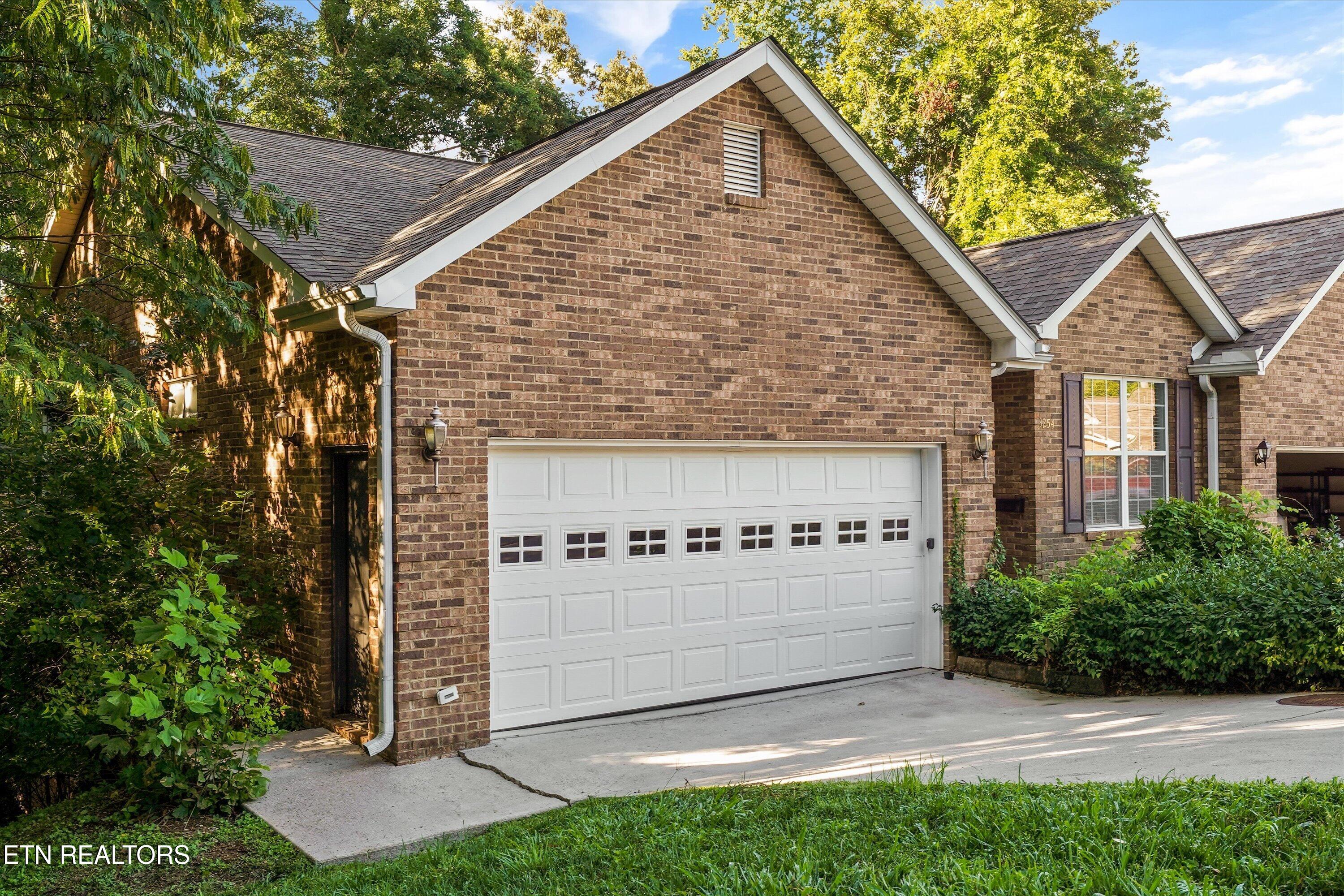 3254 Mountain Spring Way Knoxville TN 37917