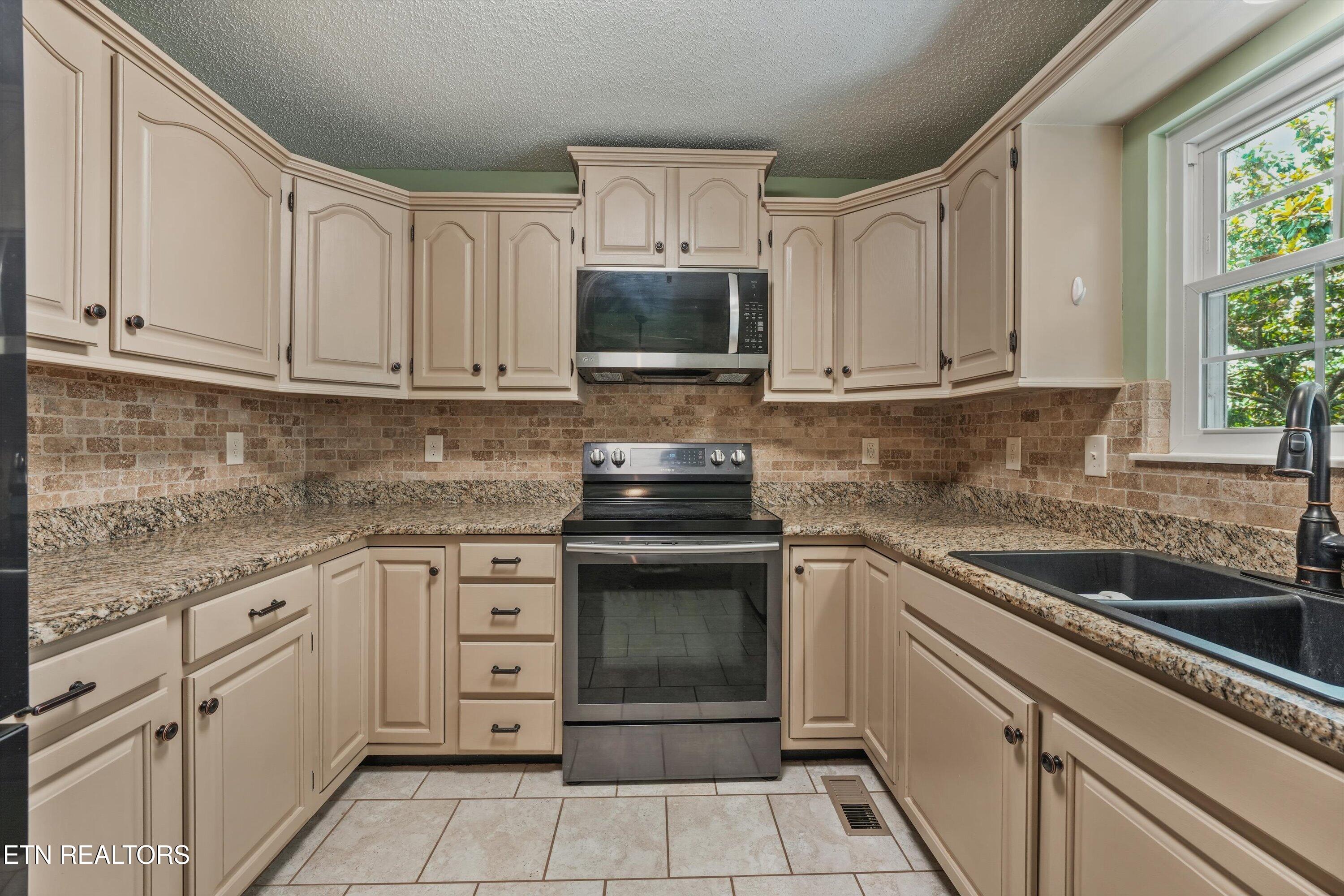 819 Stetson Drive Maryville TN 37801