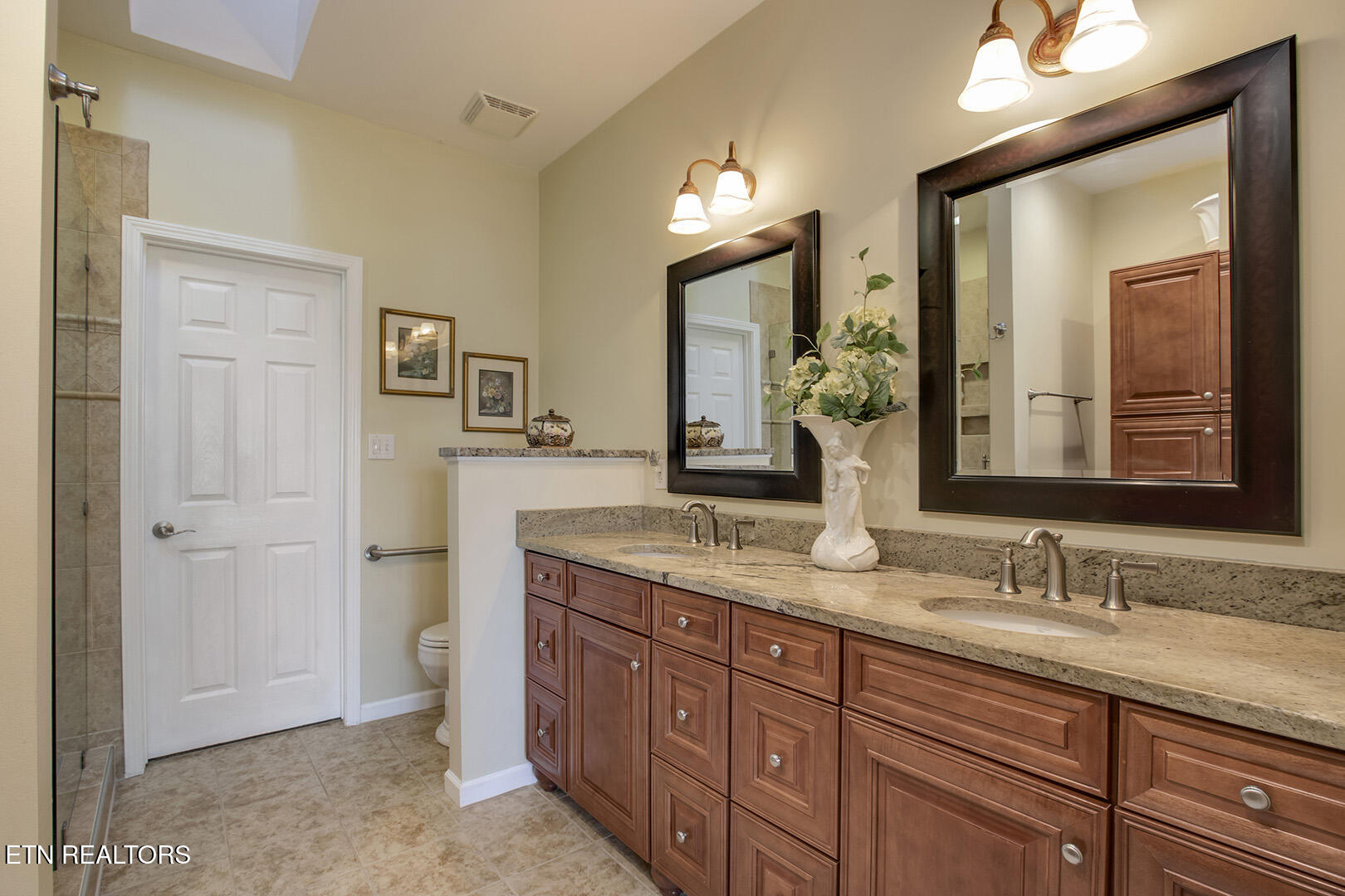 231 Tanasi Lagoon Drive Loudon TN 37774