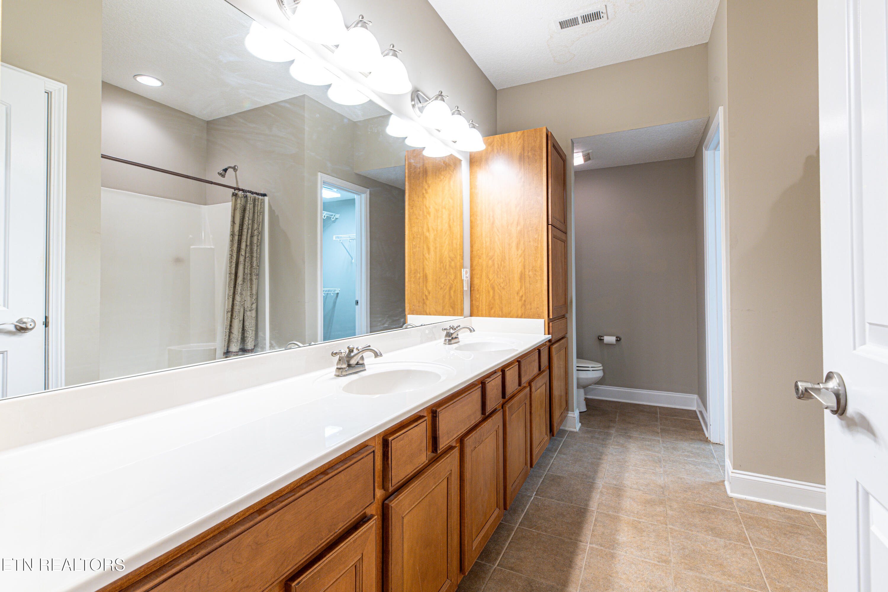 2220 Mccampbell Wells Way Knoxville TN 37924