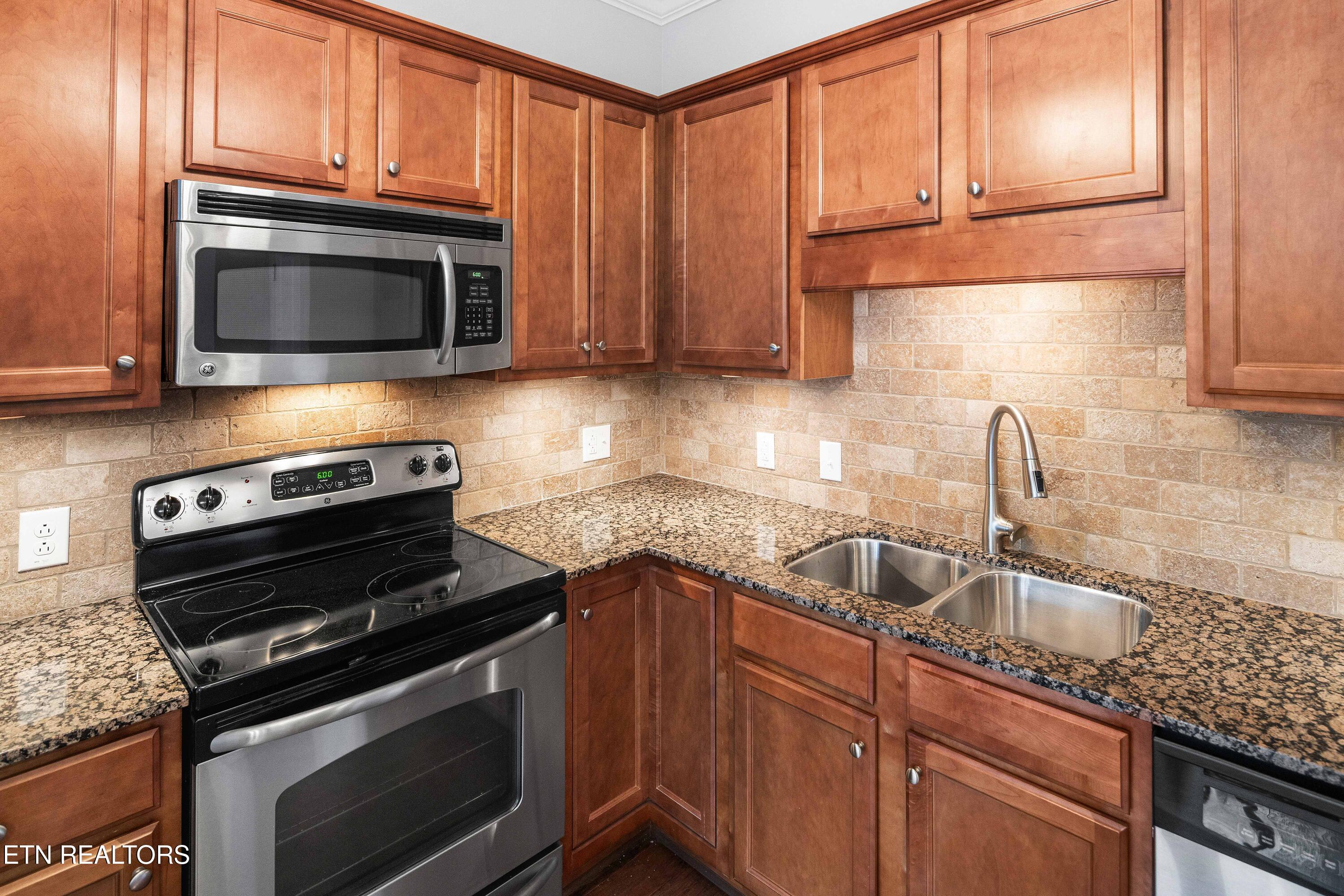 445 W Blount Avenue Knoxville TN 37920