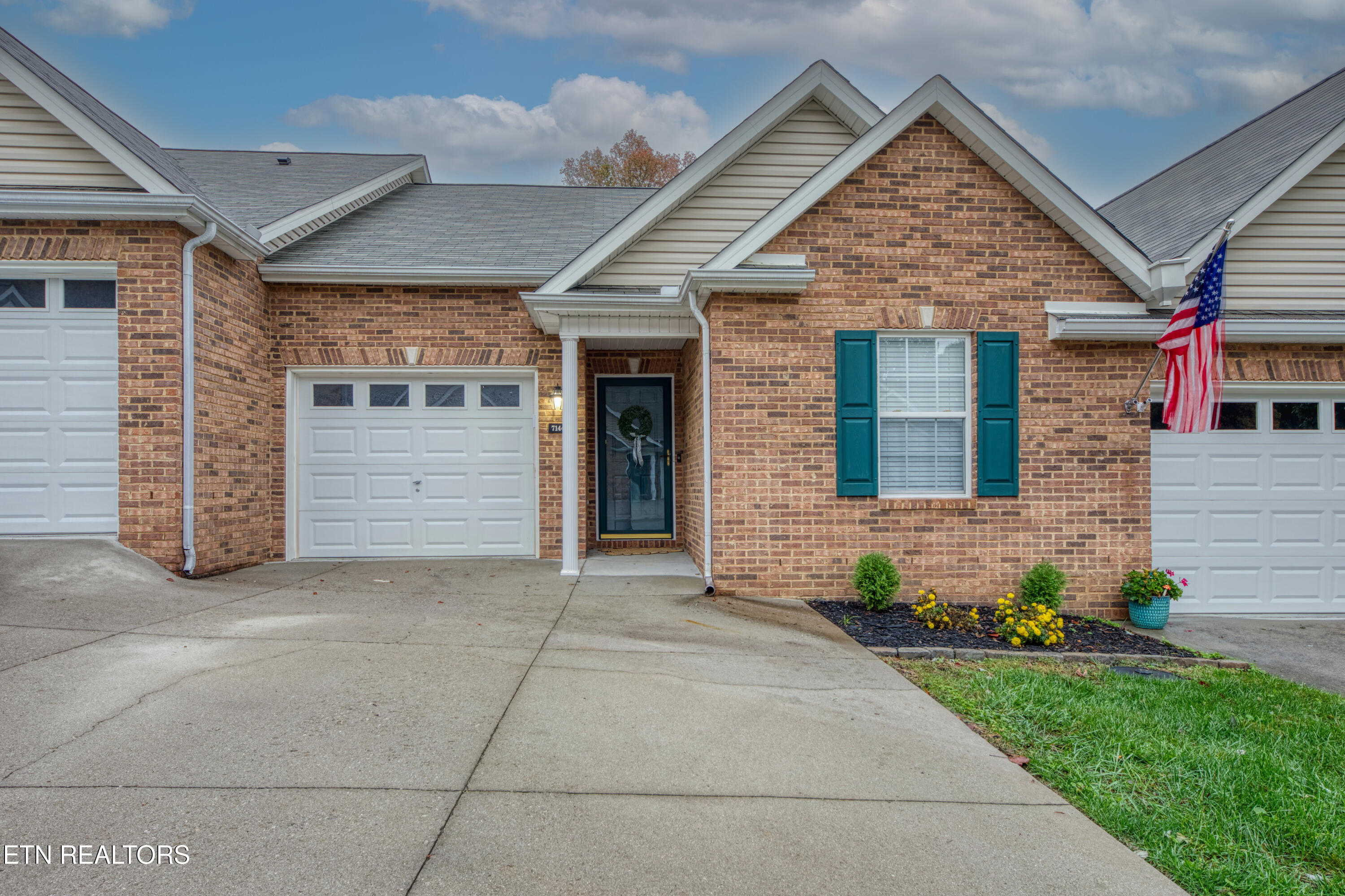 7144 La Christa Way Knoxville TN 37921