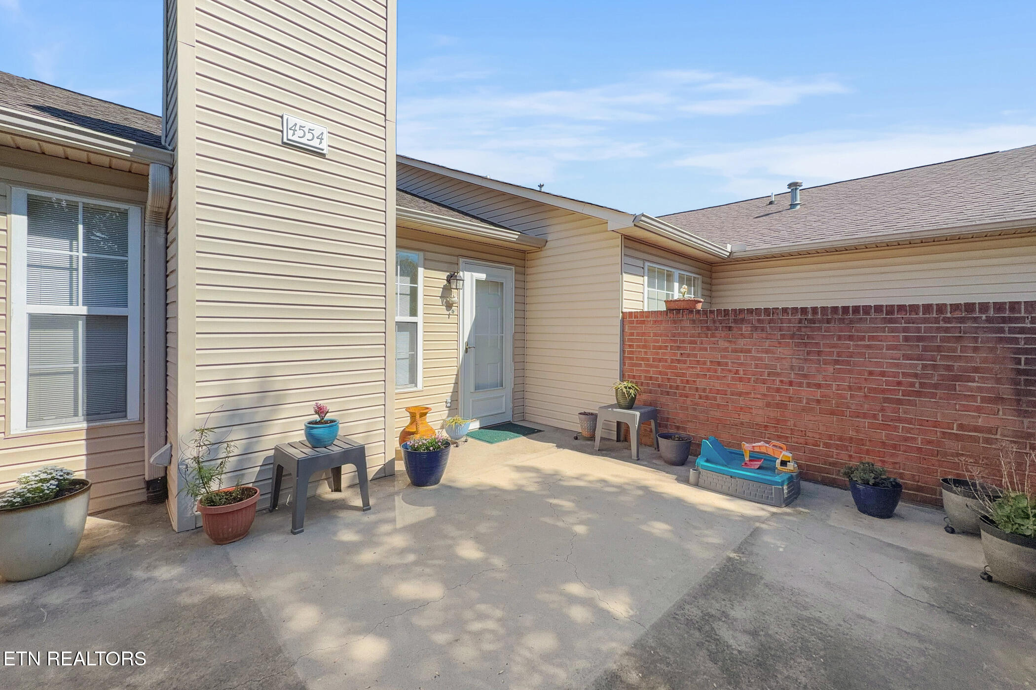 4554 Shamus Way Knoxville TN 37918