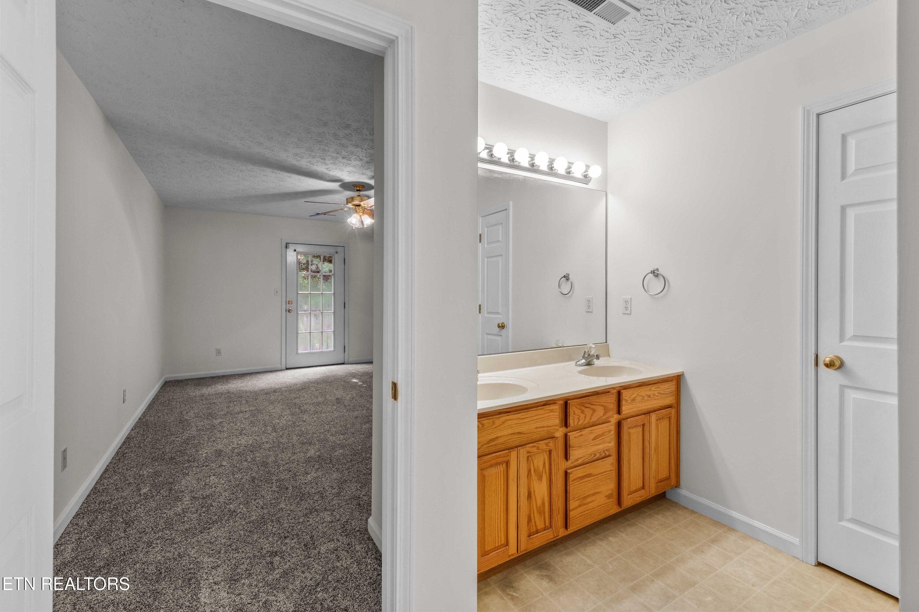 5290 Avery Woods Lane Knoxville TN 37921