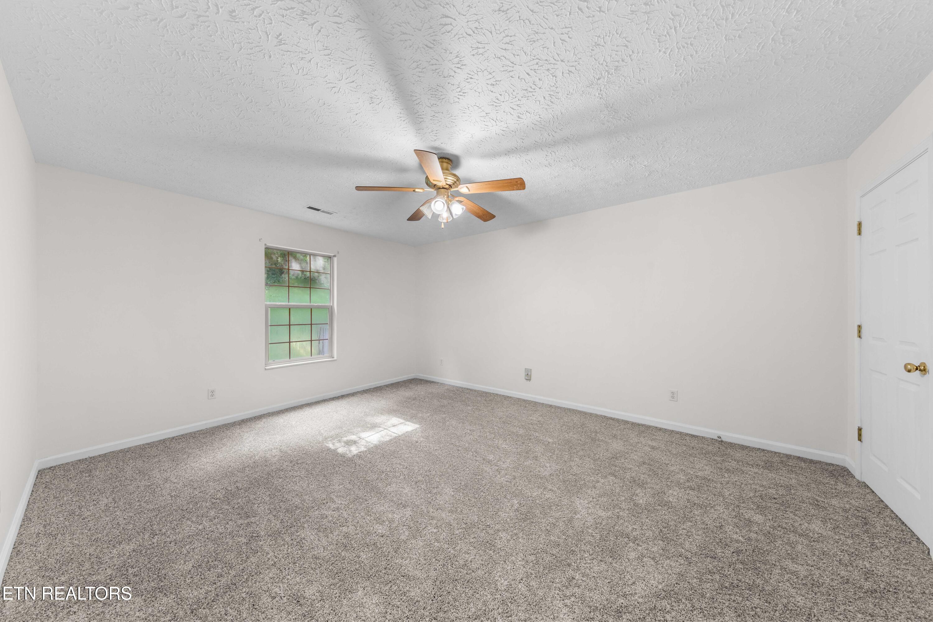 5290 Avery Woods Lane Knoxville TN 37921