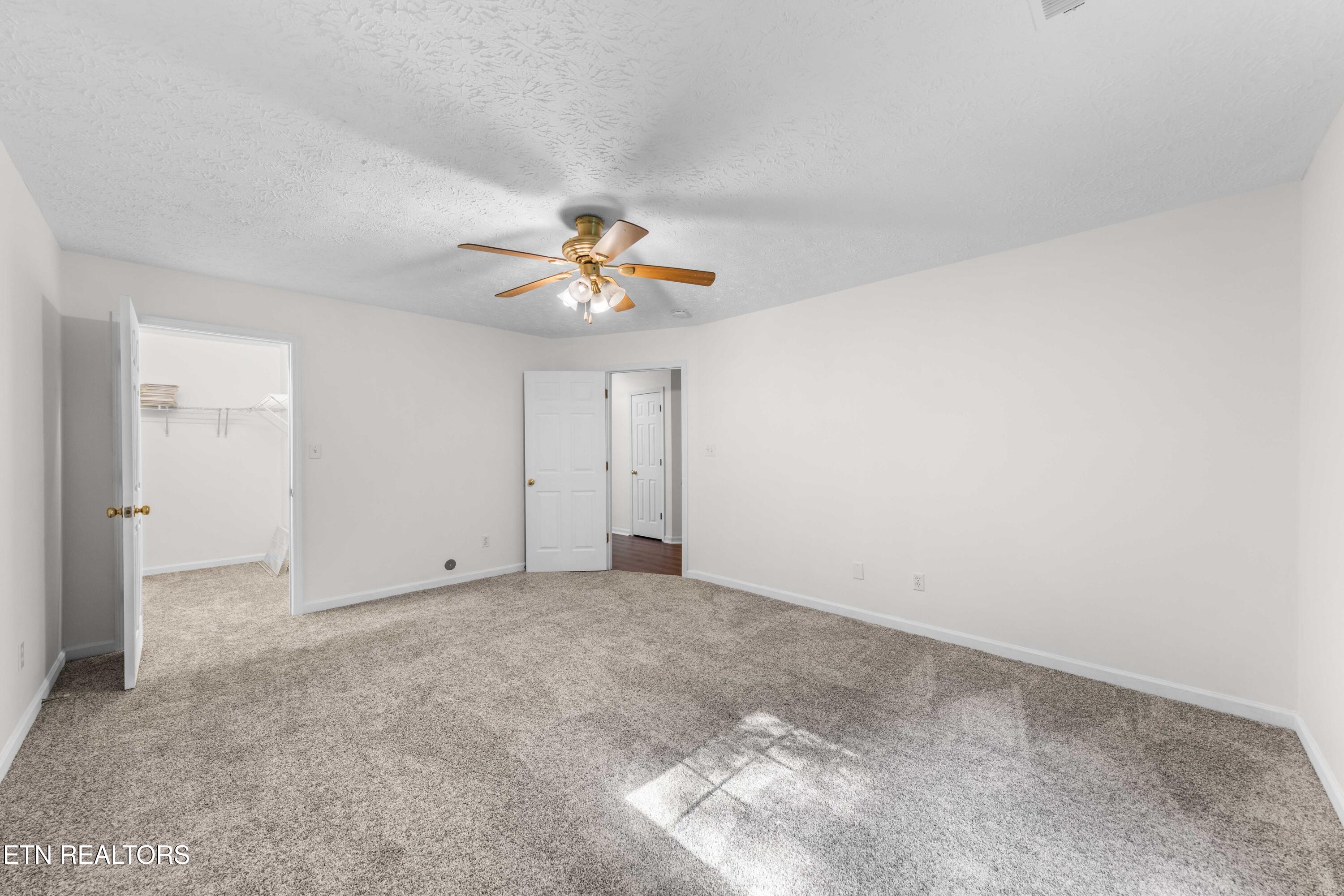 5290 Avery Woods Lane Knoxville TN 37921