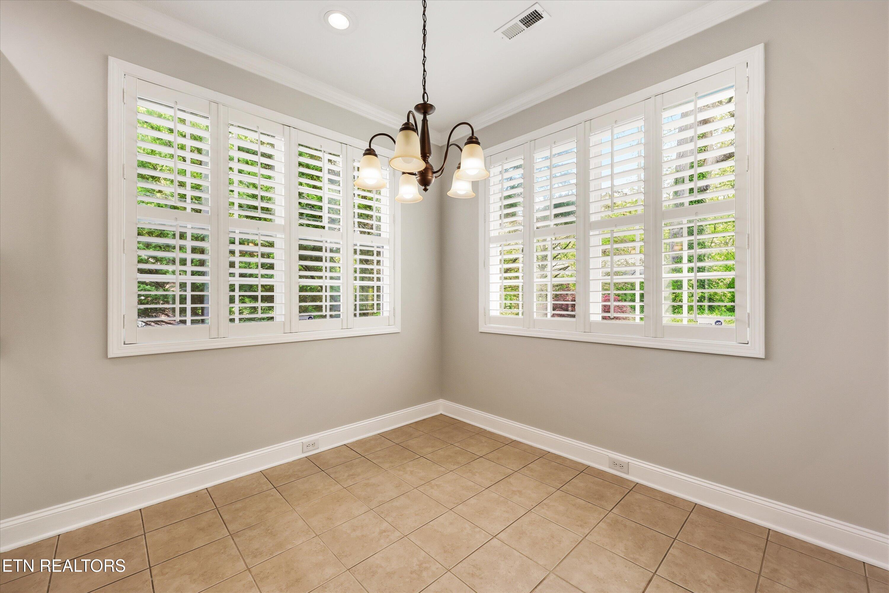 5082 Dovewood Way Knoxville TN 37918