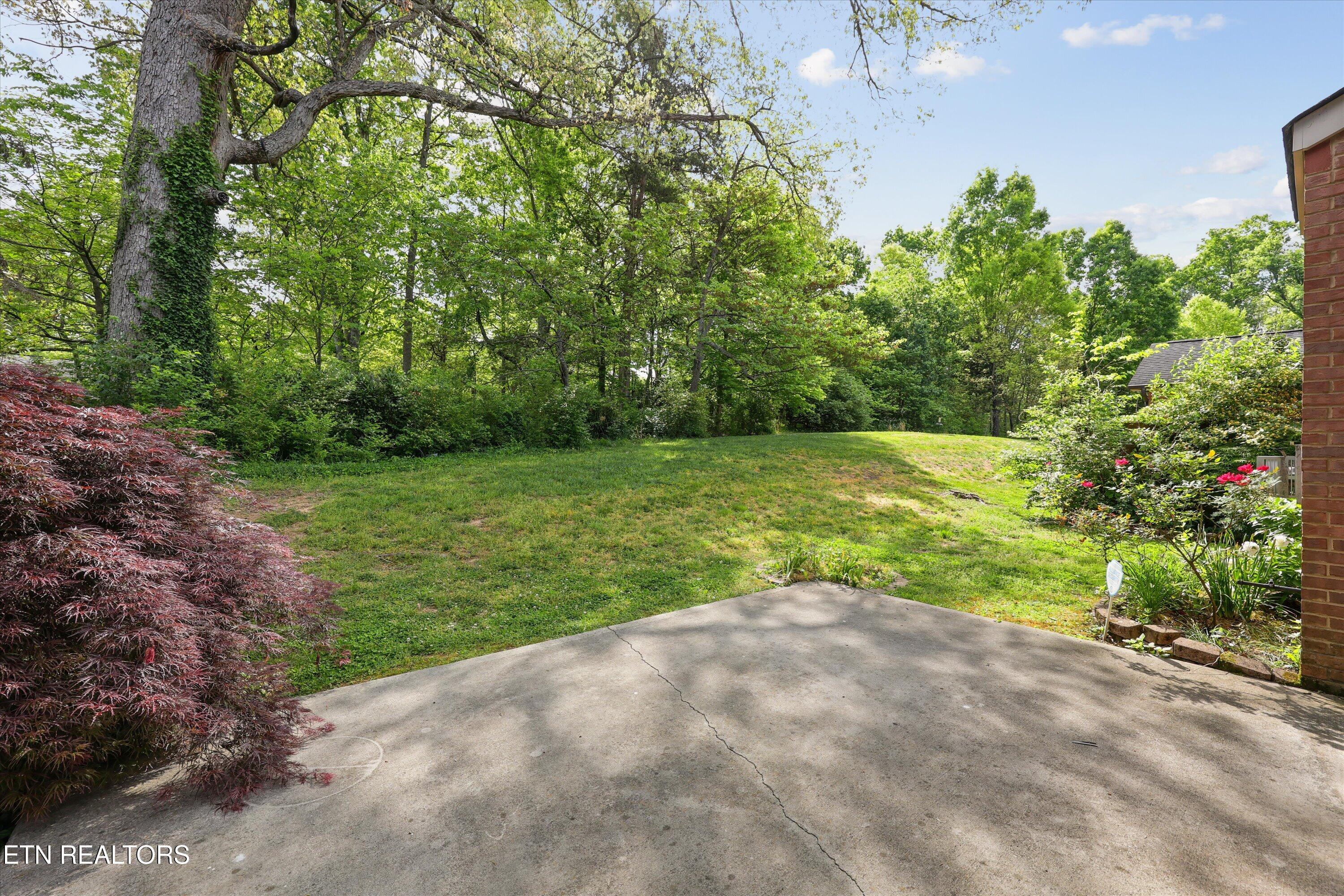 5082 Dovewood Way Knoxville TN 37918