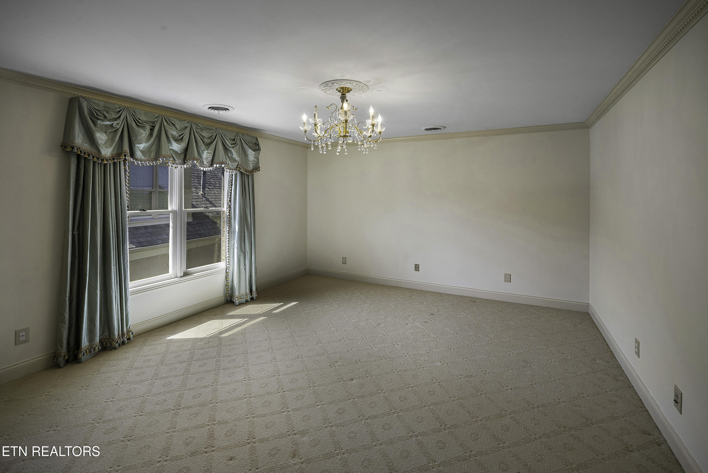 409 Lyons Head Drive Knoxville TN 37919