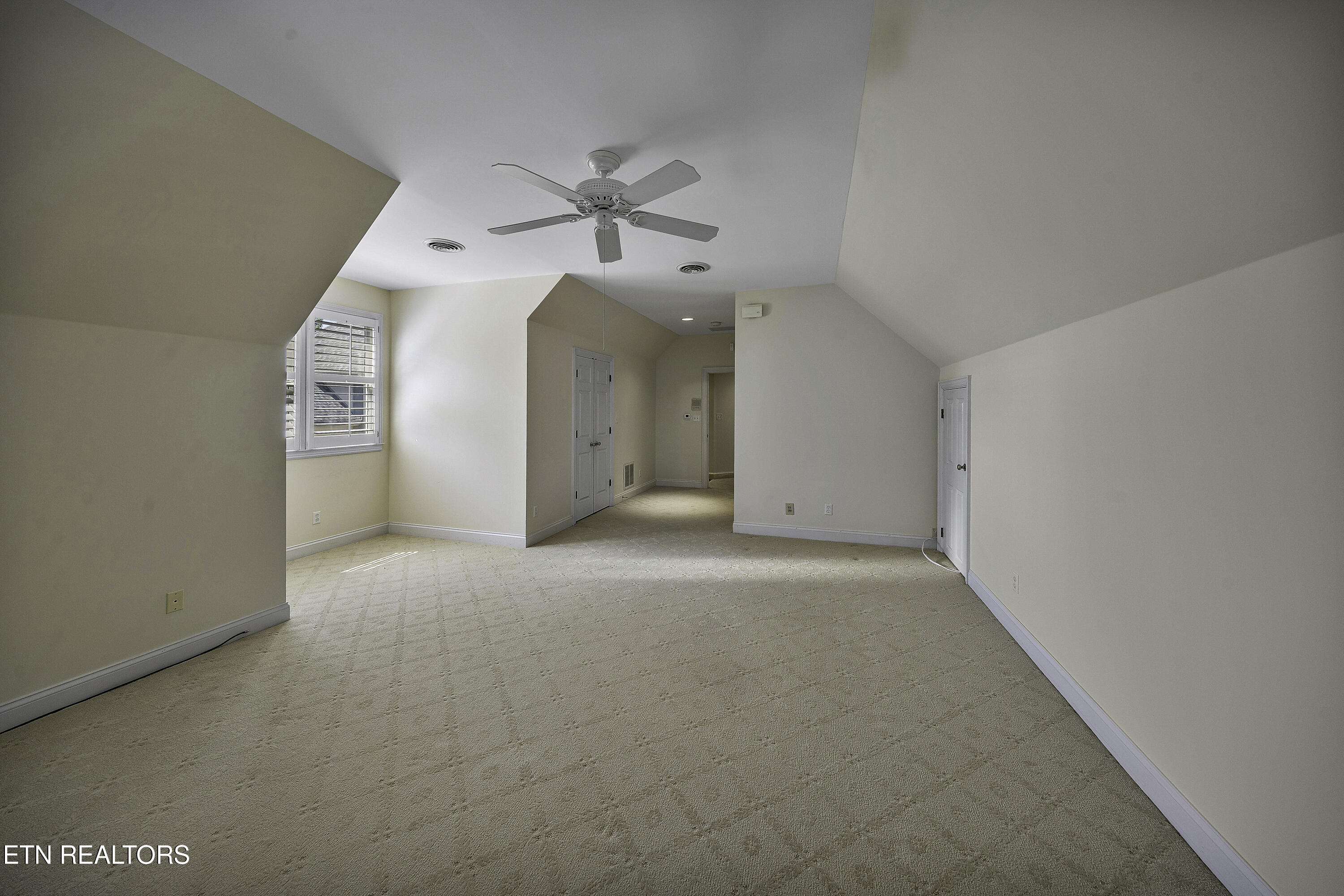 409 Lyons Head Drive Knoxville TN 37919