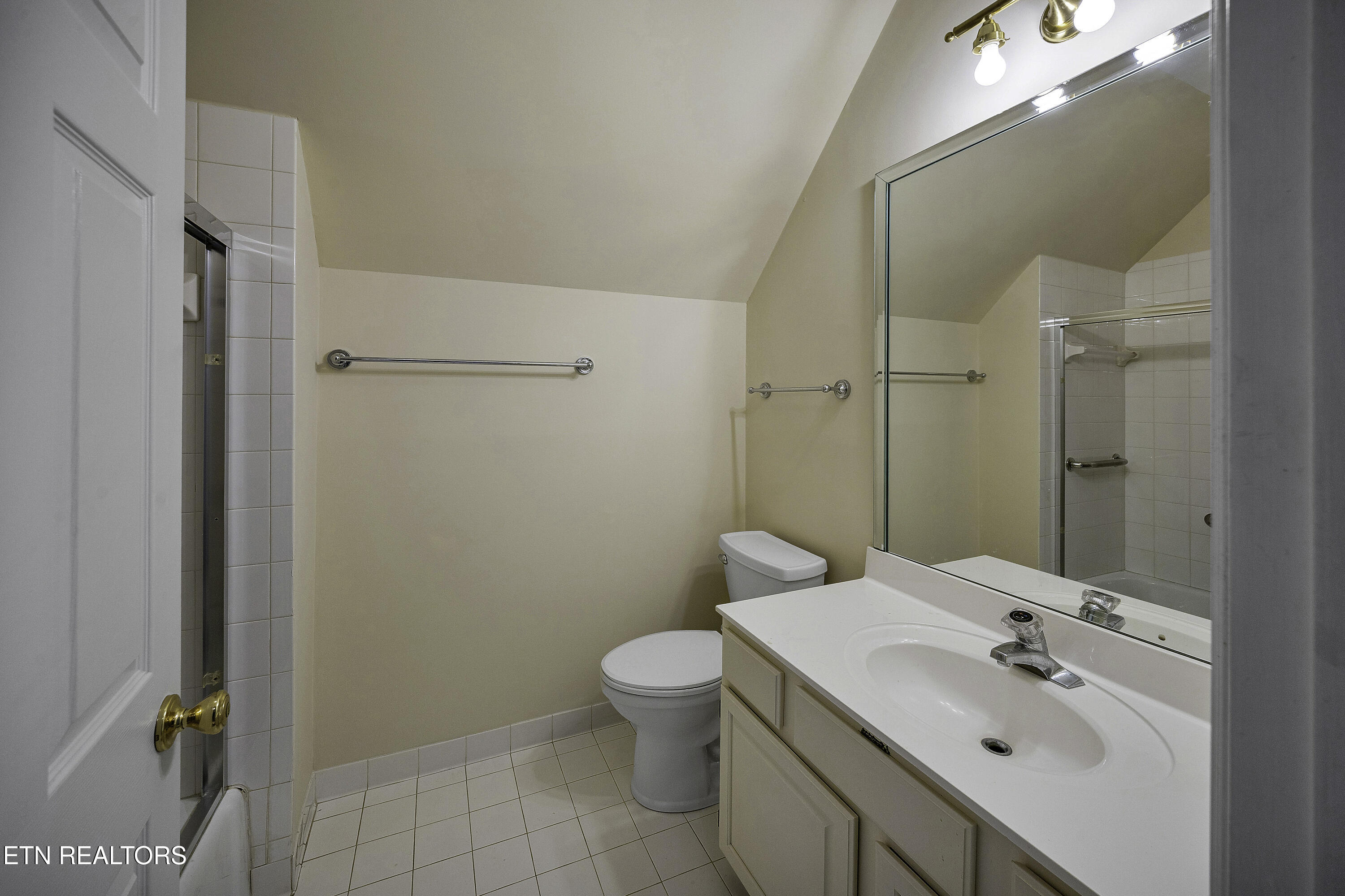 409 Lyons Head Drive Knoxville TN 37919