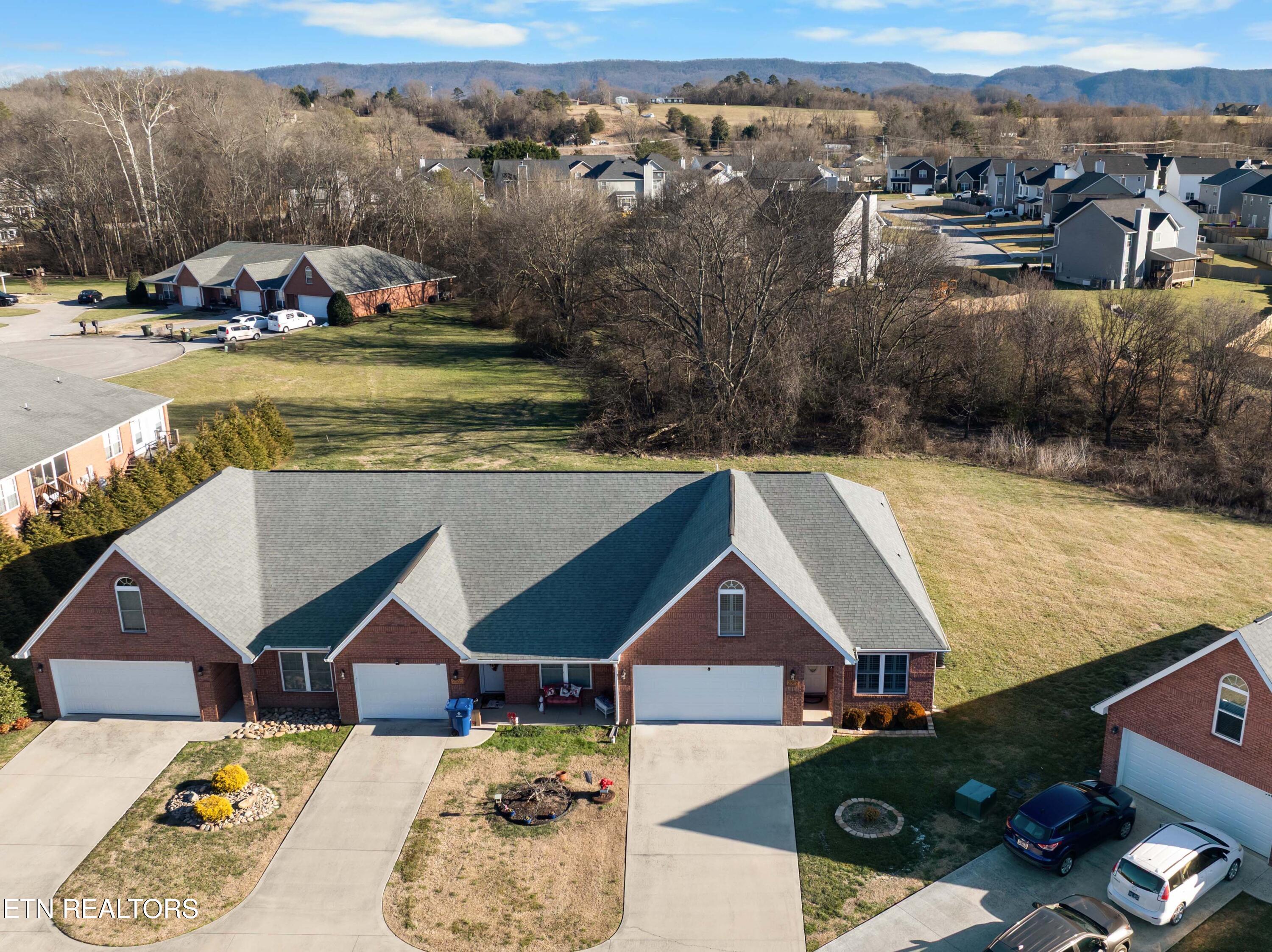 2562 Keeneland Drive Maryville TN 37803