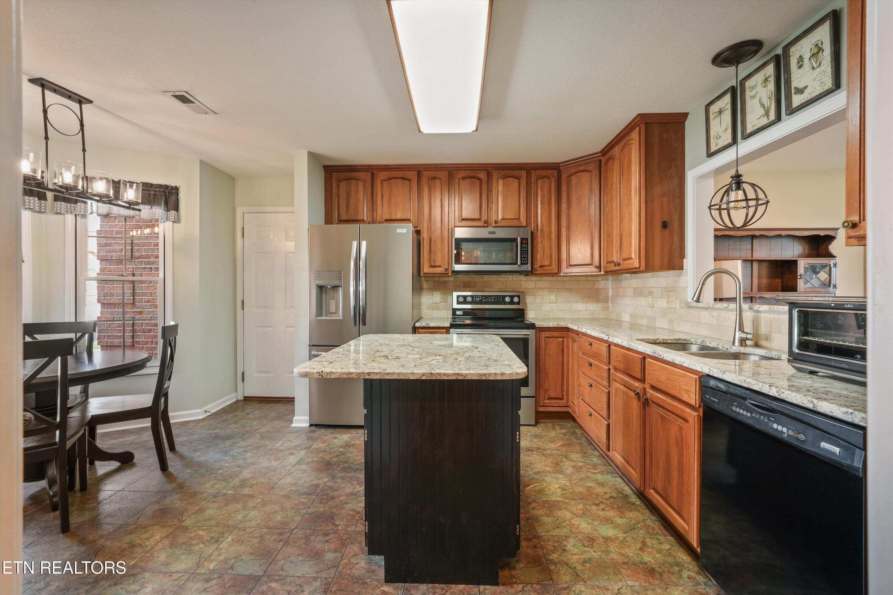 7534 Julesburg Way Powell TN 37849