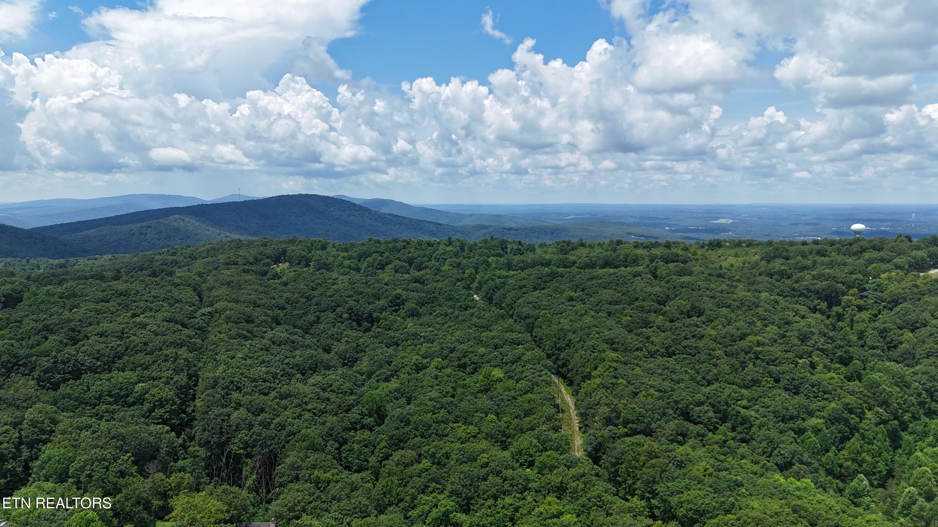 291 Moytoy Road Crab Orchard TN 37723