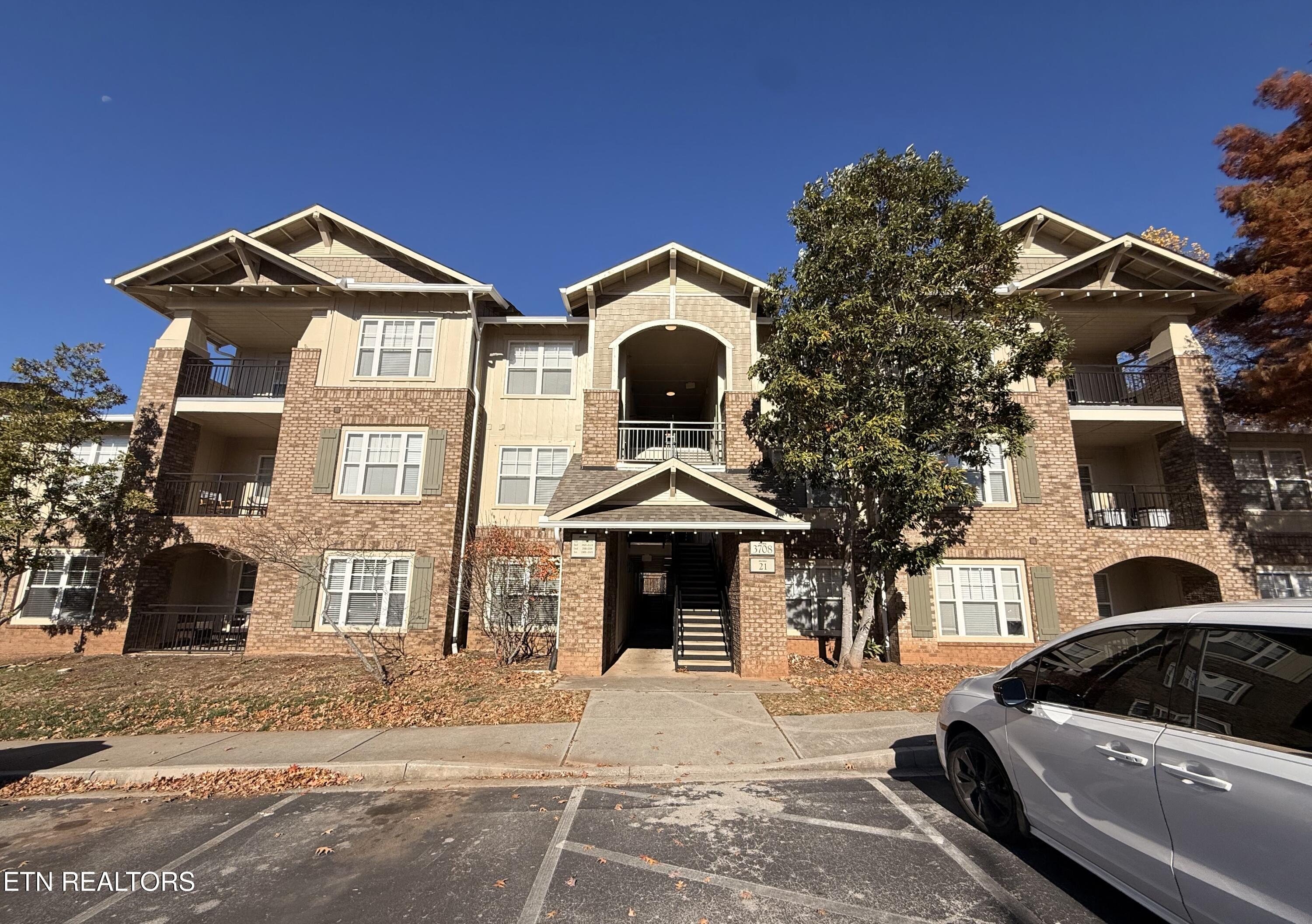 3708 Spruce Ridge Way Knoxville TN 37920