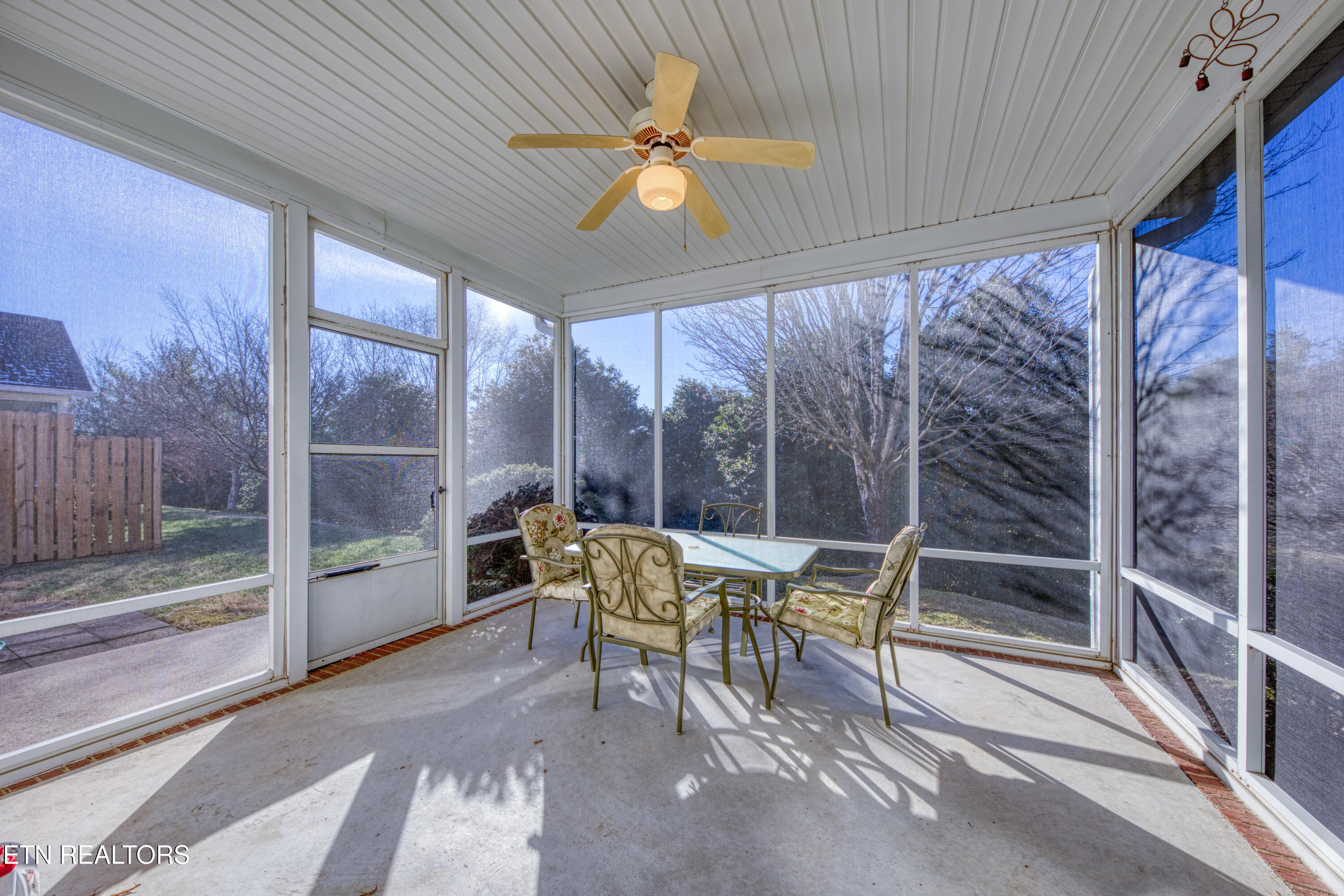 1039 Ree Way Knoxville TN 37909