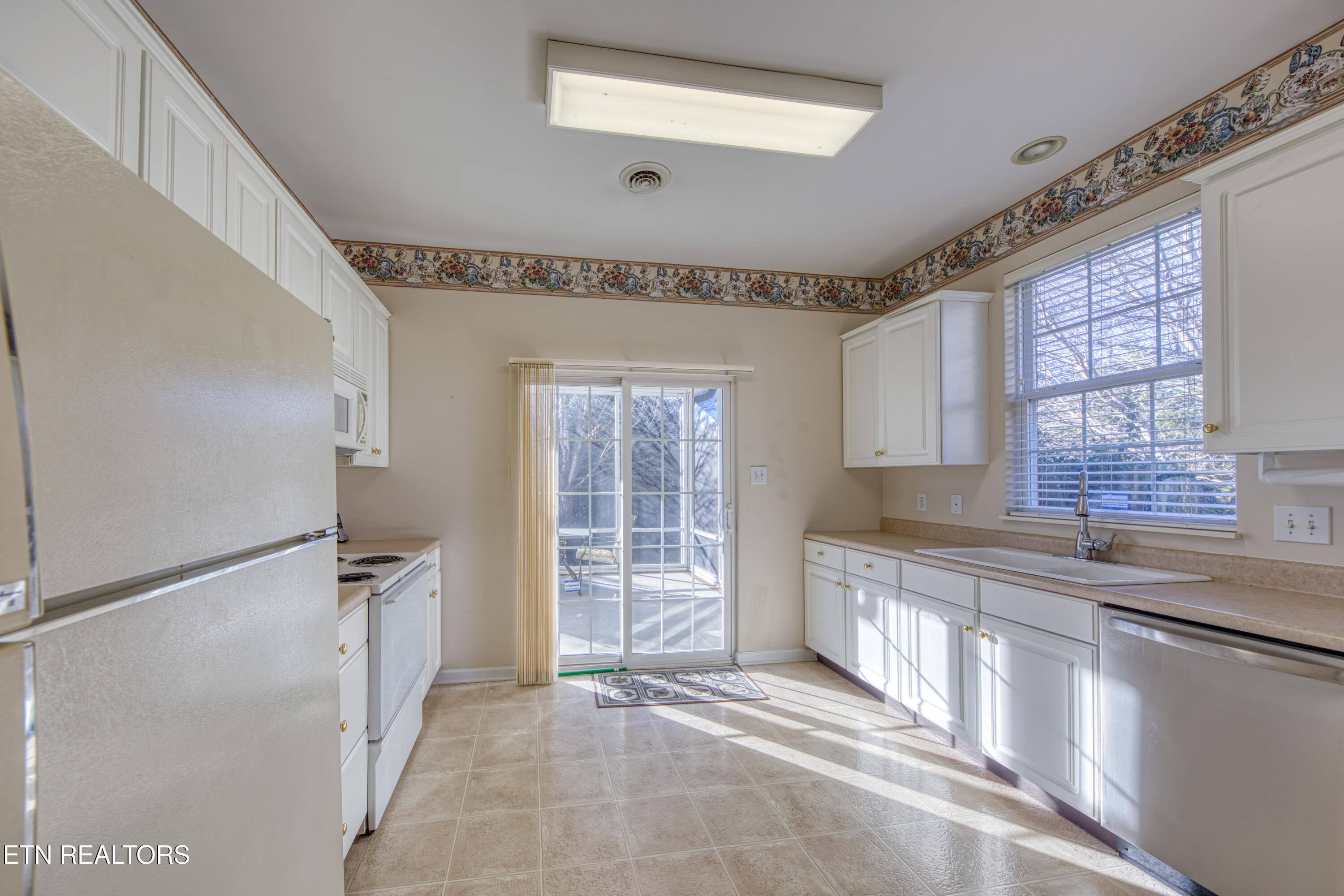 1039 Ree Way Knoxville TN 37909