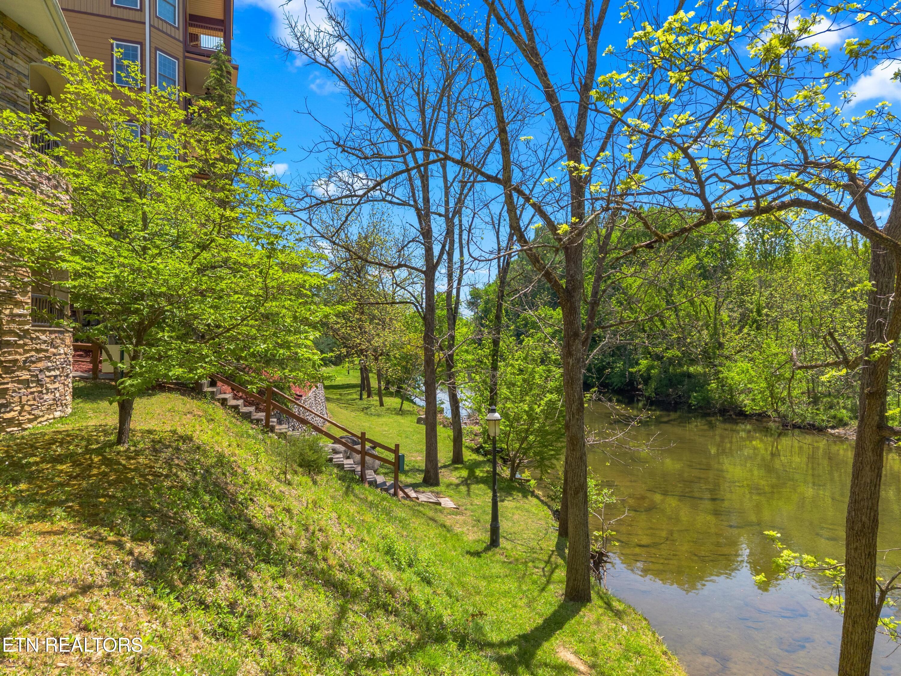 601 River Place Way Sevierville TN 37862