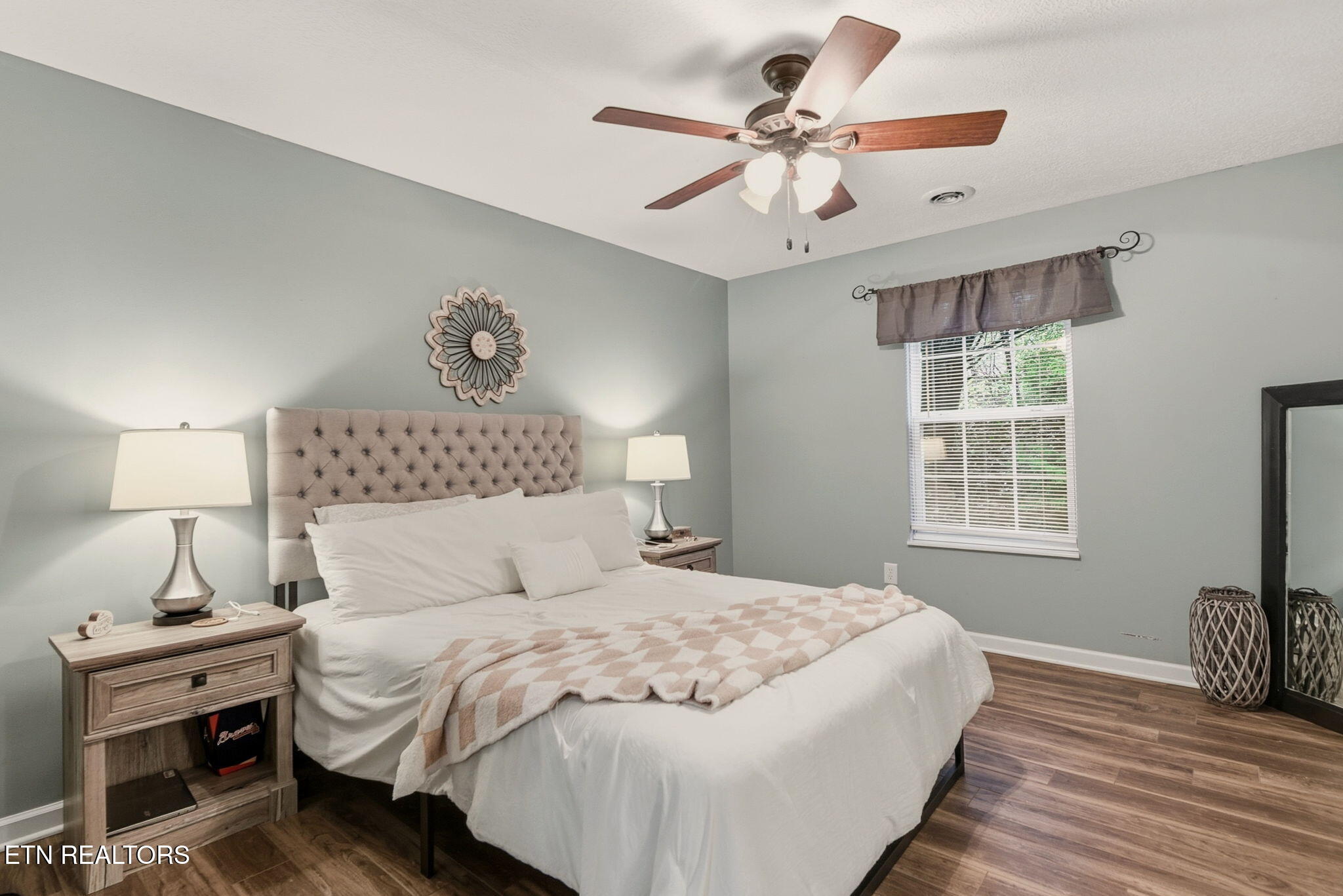 1621 Maple View Way Knoxville TN 37918