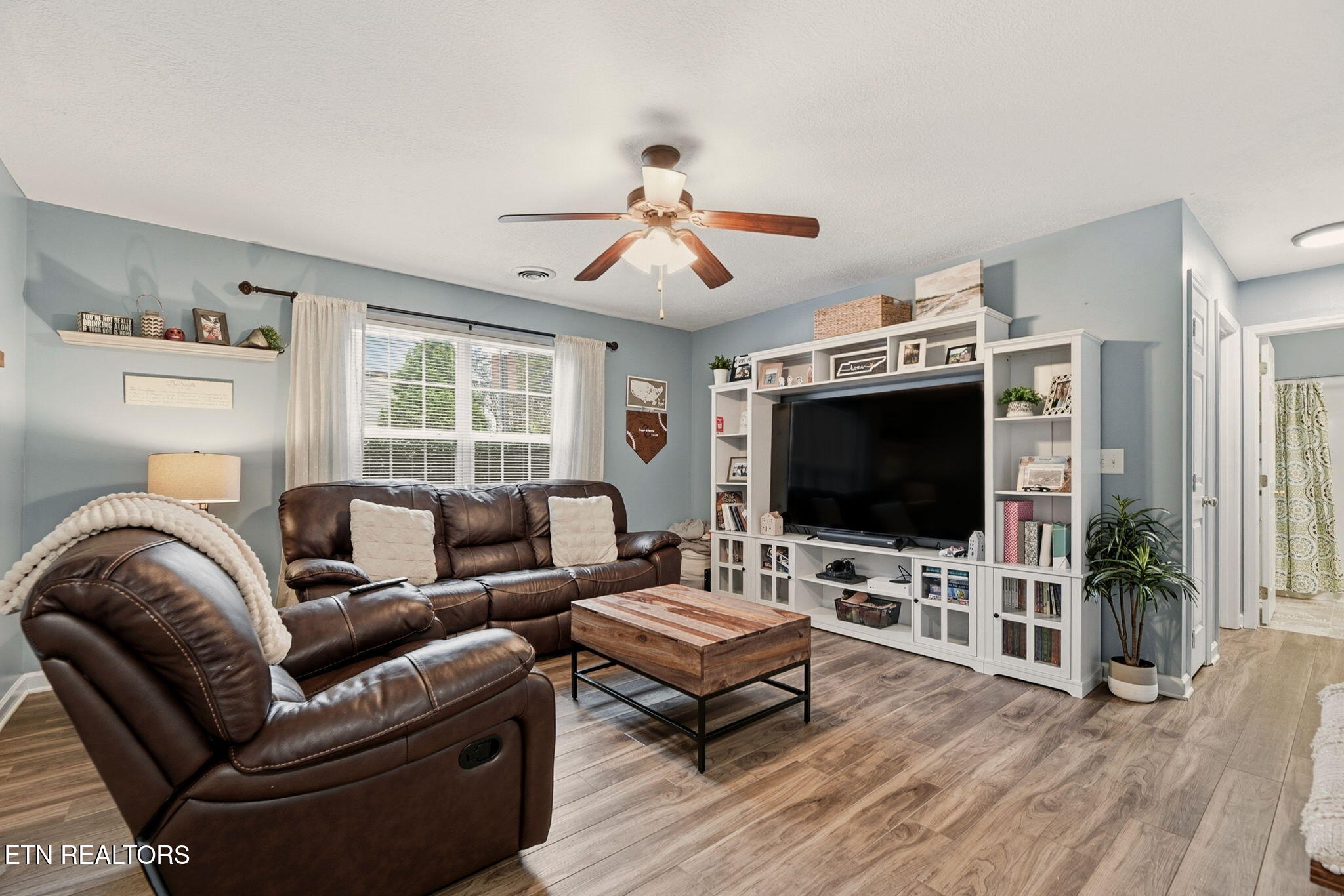 1621 Maple View Way Knoxville TN 37918