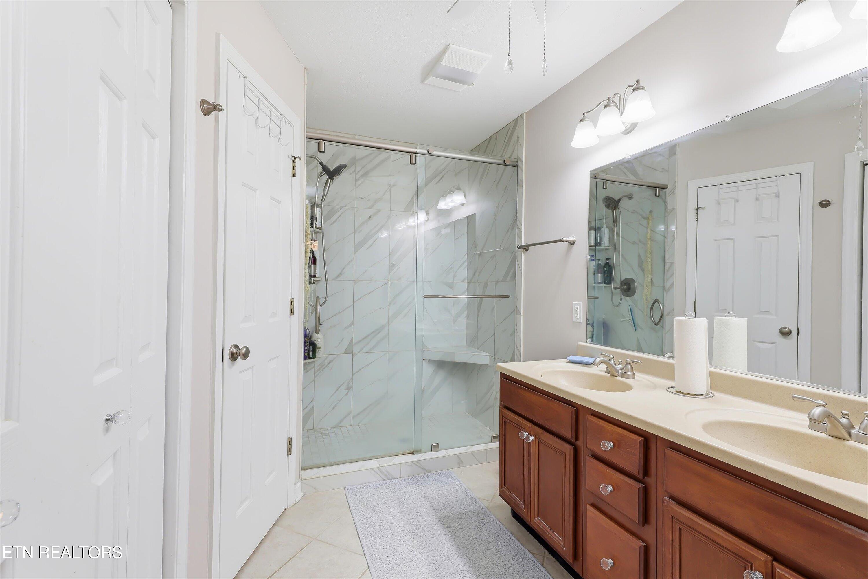 11051 Anchorage Circle Knoxville TN 37934