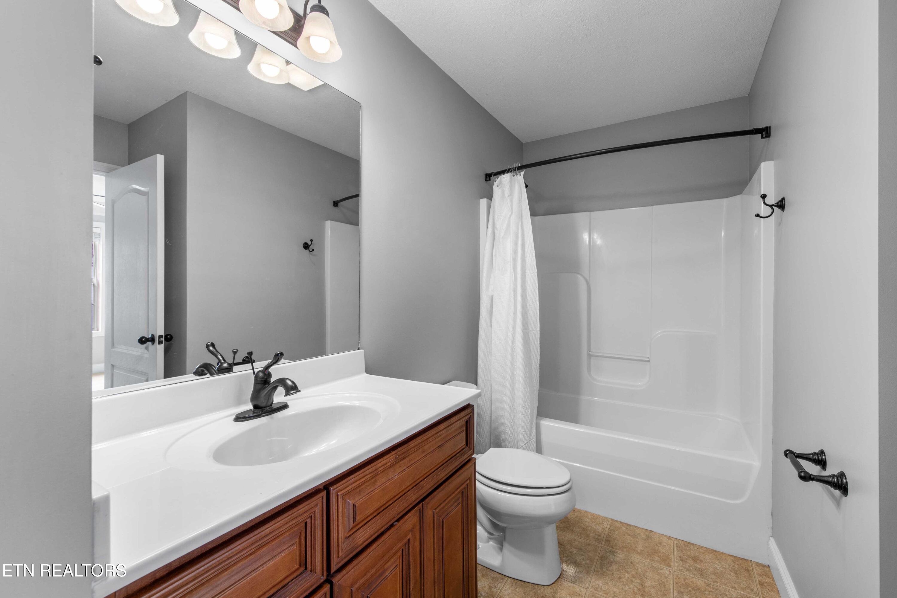 5816 Metropolitan Way Knoxville TN 37921