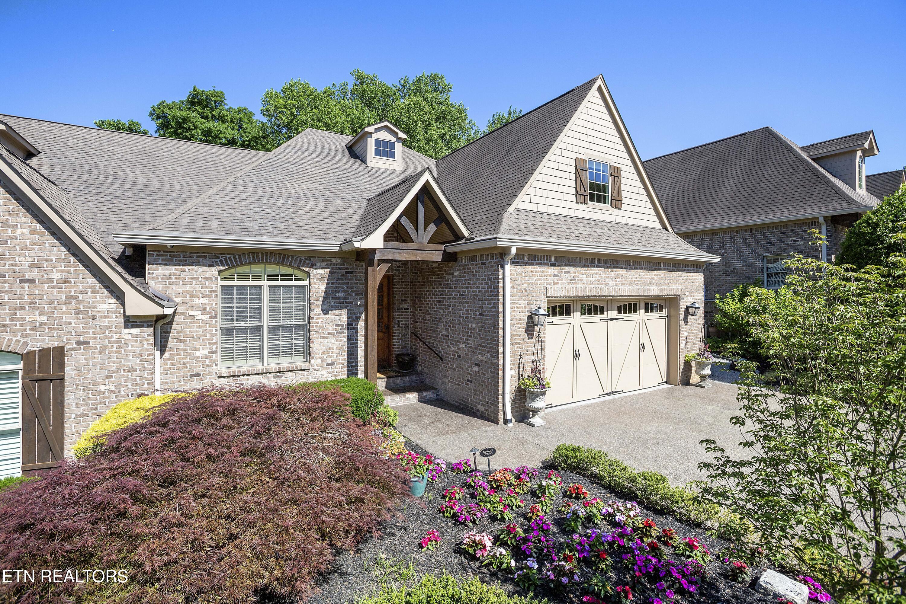 1424 Villa Forest Way Knoxville TN 37919