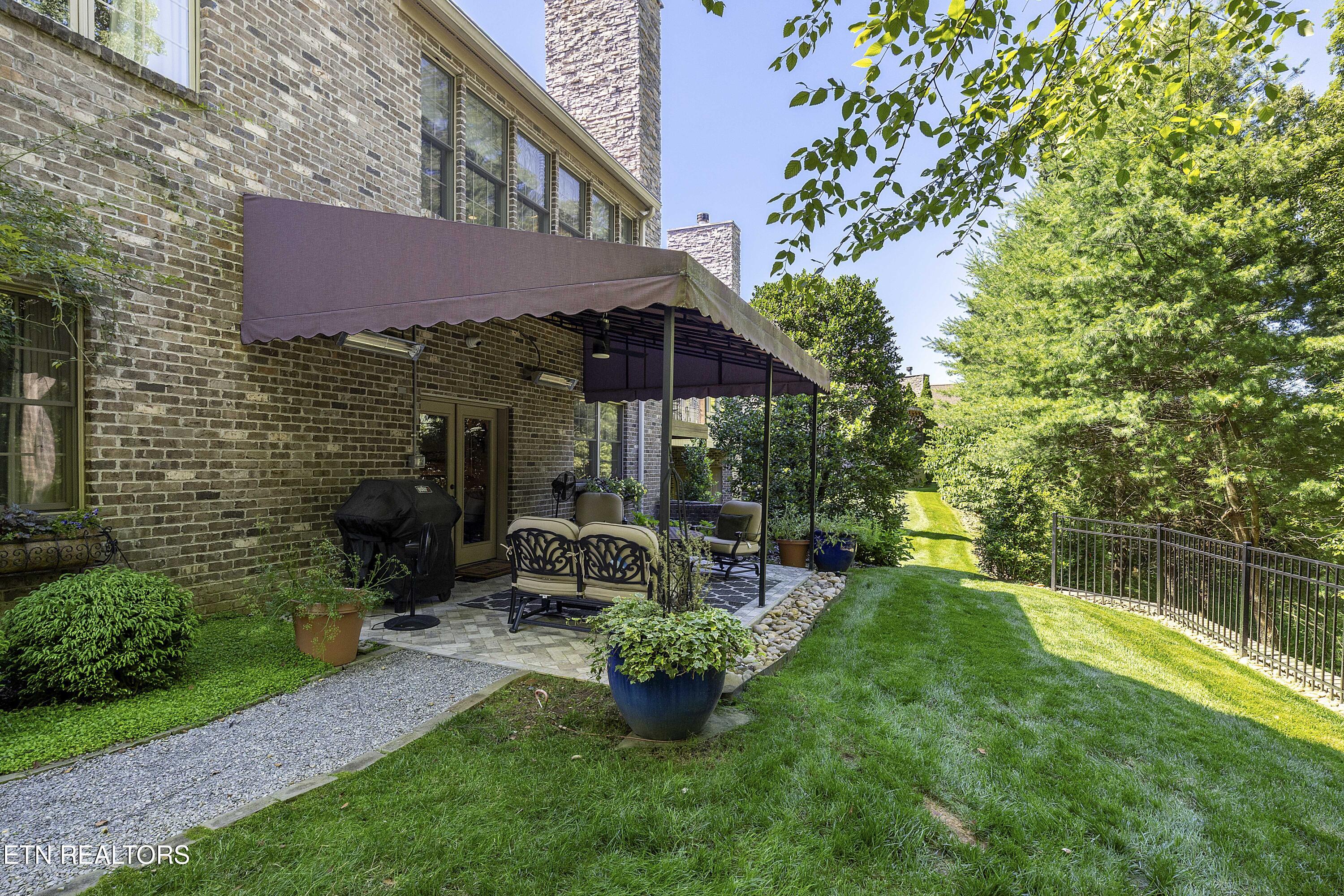 1424 Villa Forest Way Knoxville TN 37919