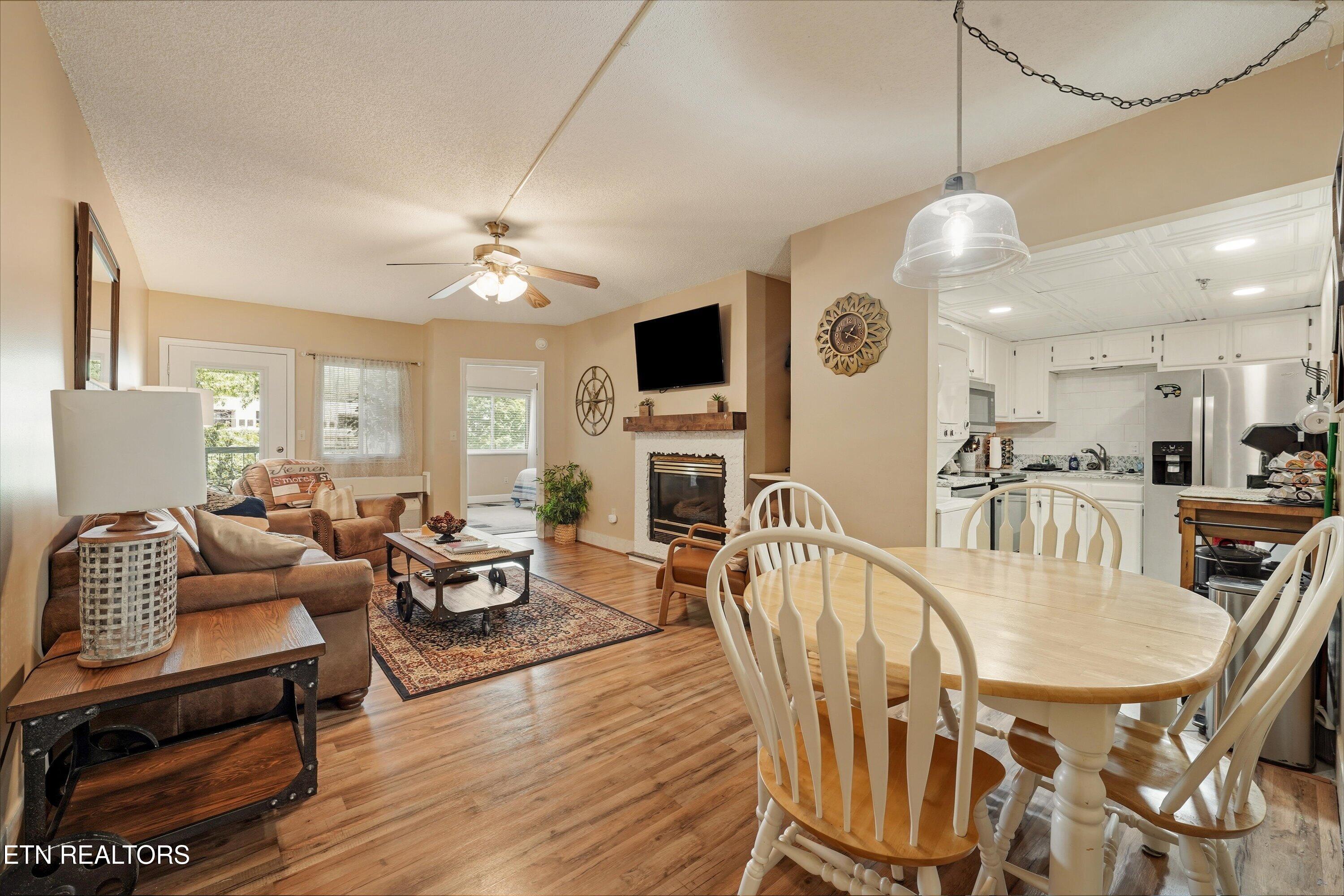 3215 N River Road Pigeon Forge TN 37863