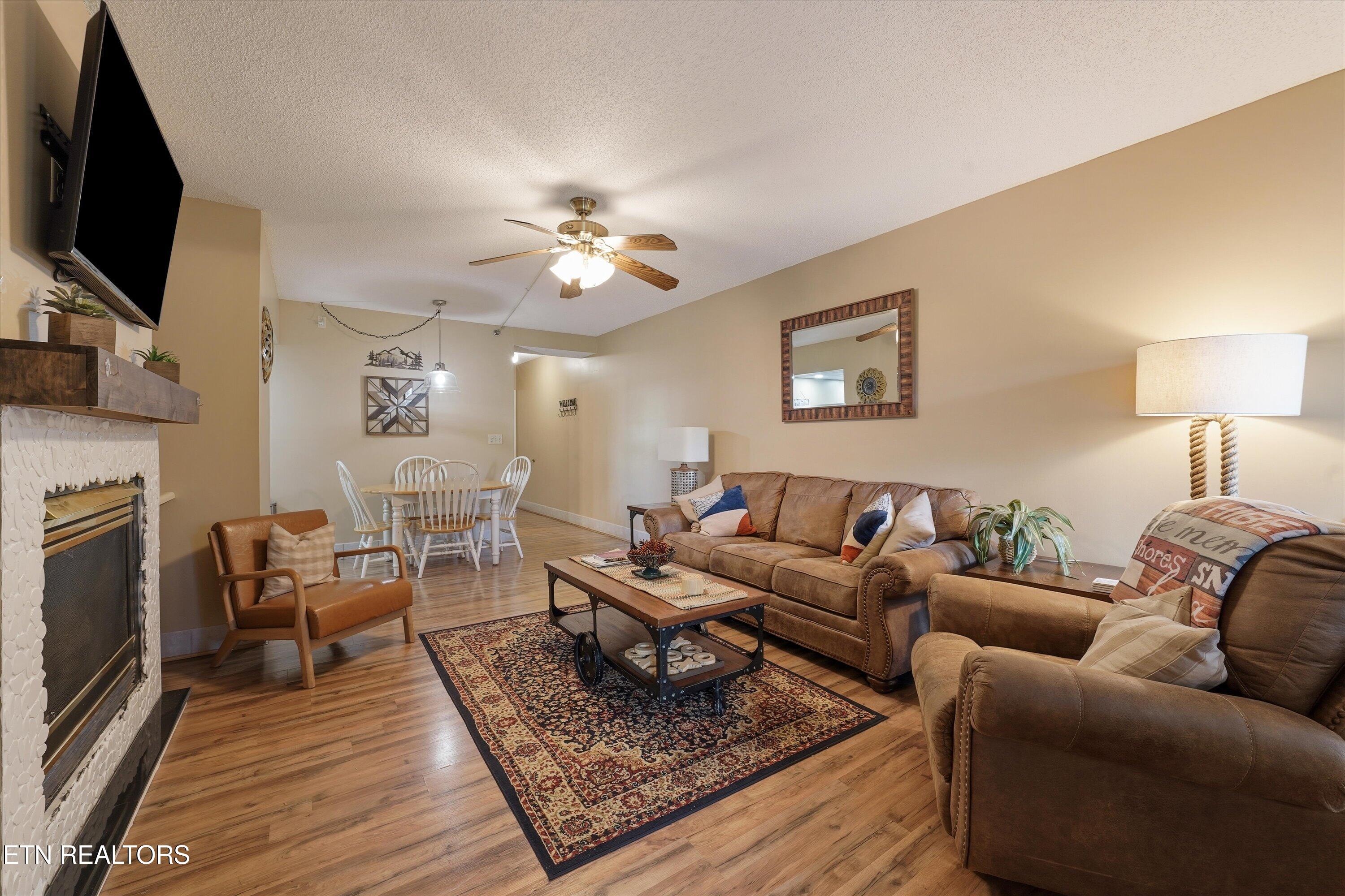 3215 N River Road Pigeon Forge TN 37863