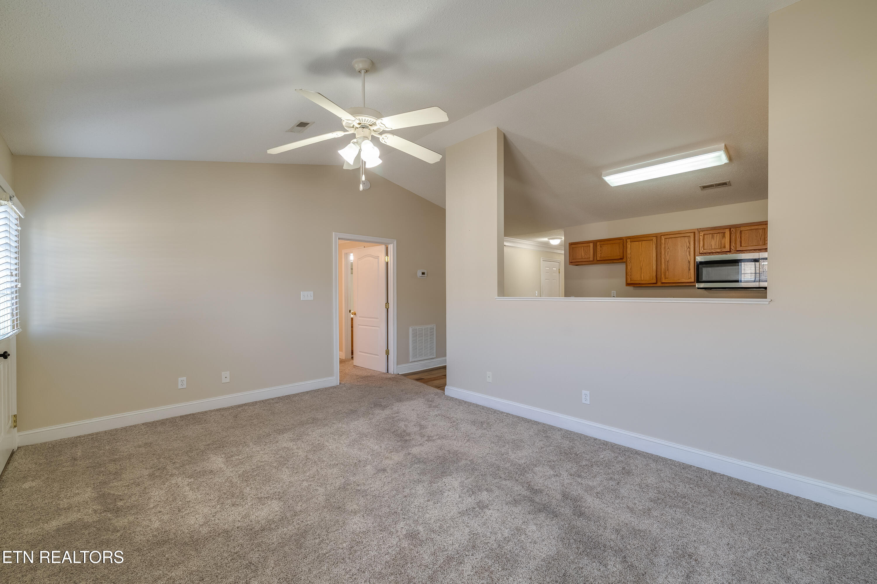 739 Greensboro Way Knoxville TN 37912