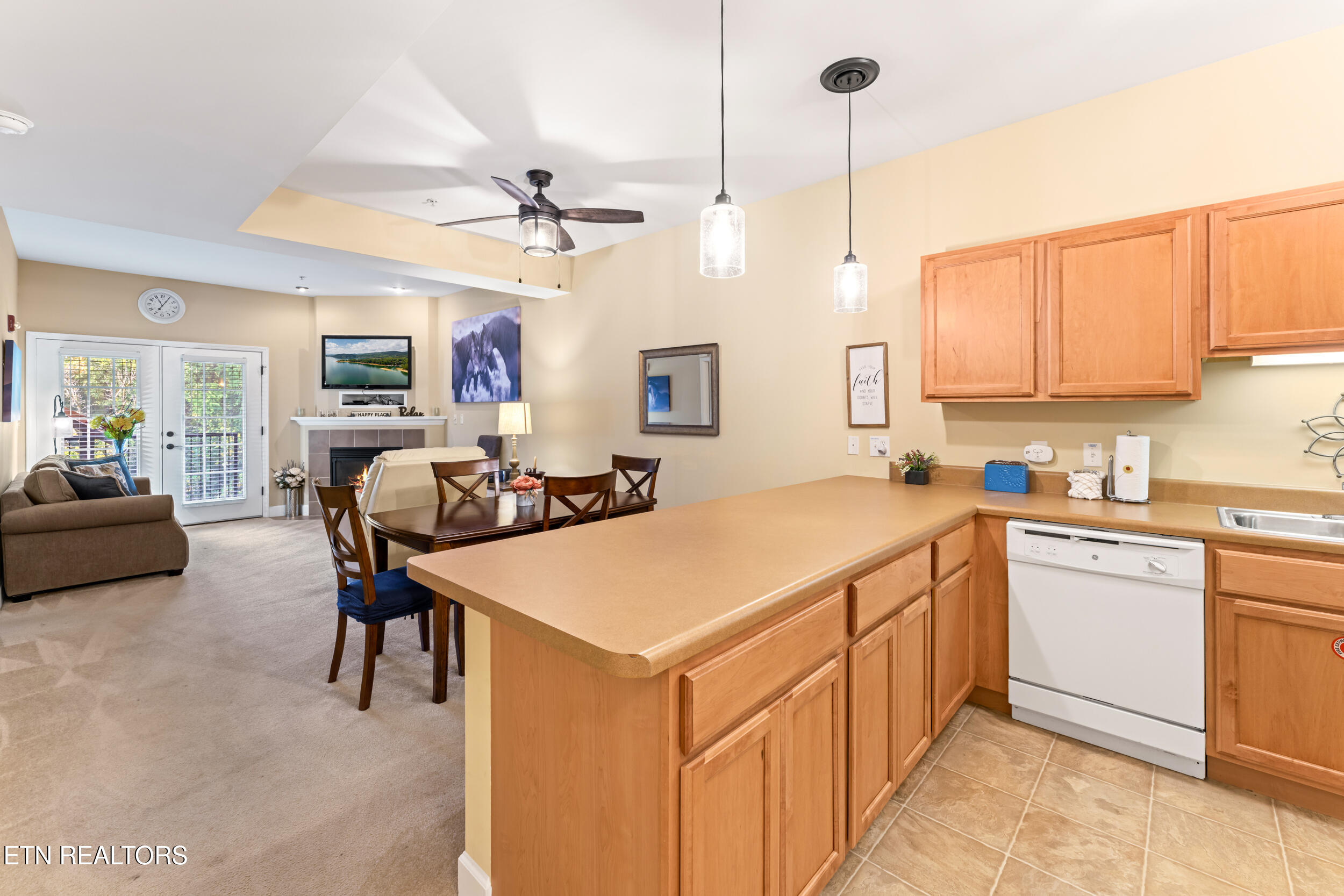 527 River Place Way Sevierville TN 37862