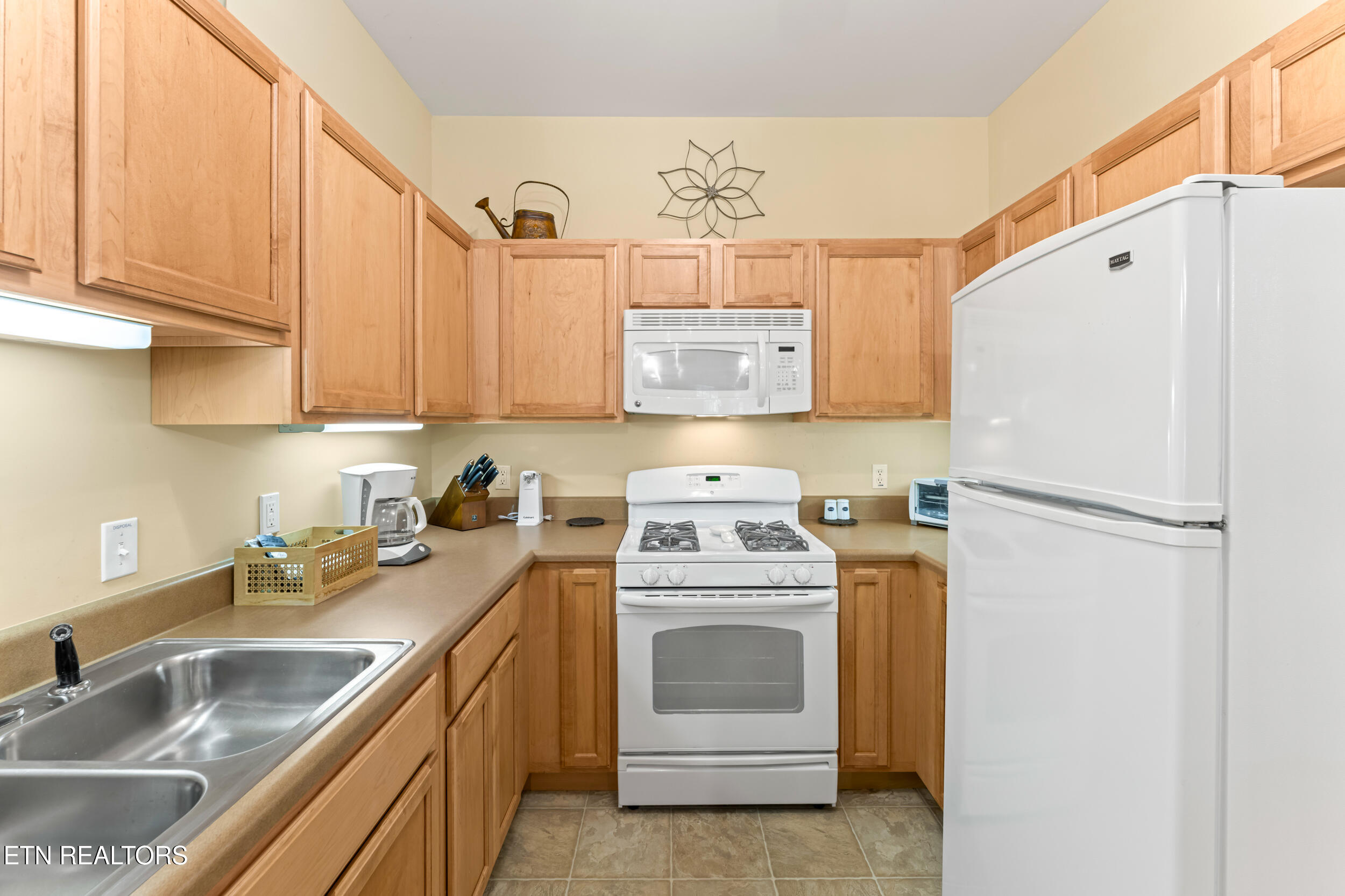 527 River Place Way Sevierville TN 37862
