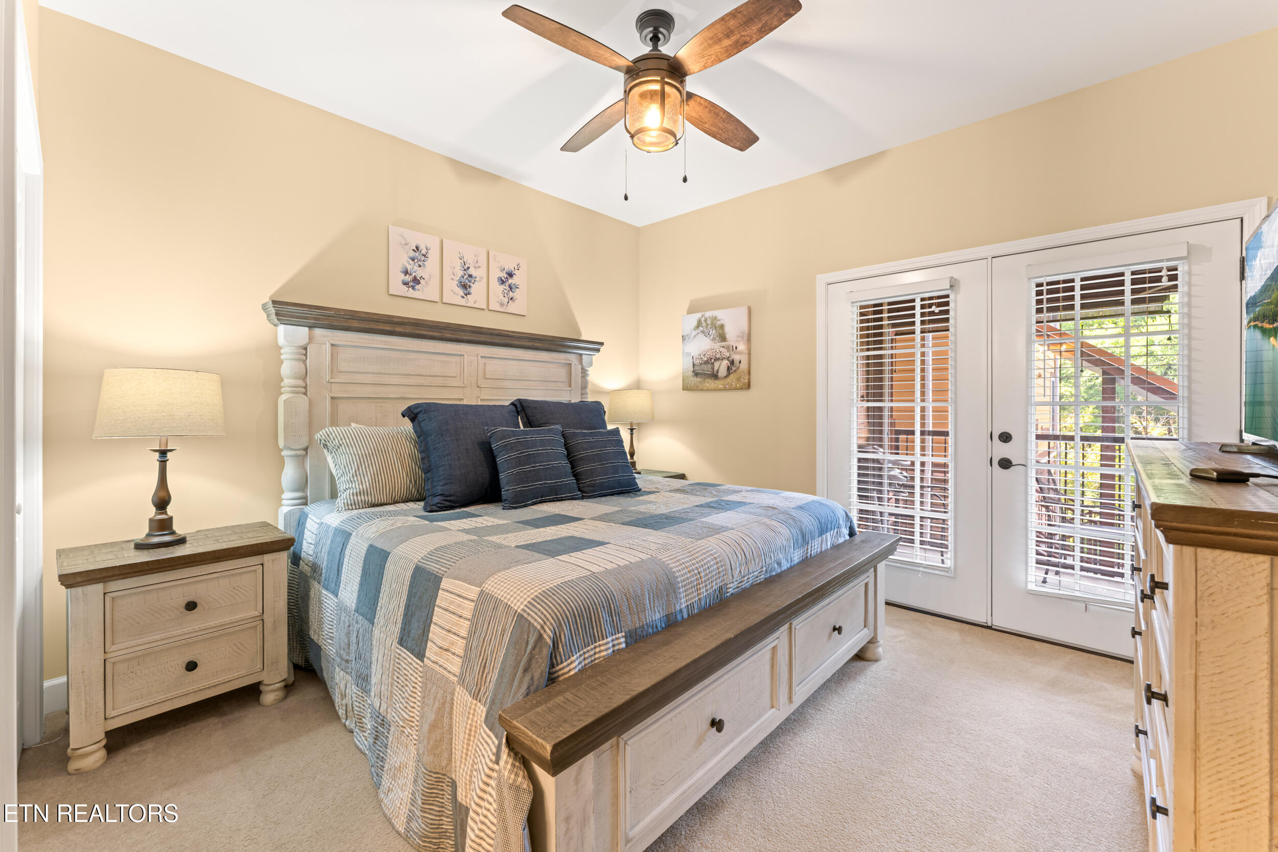 527 River Place Way Sevierville TN 37862