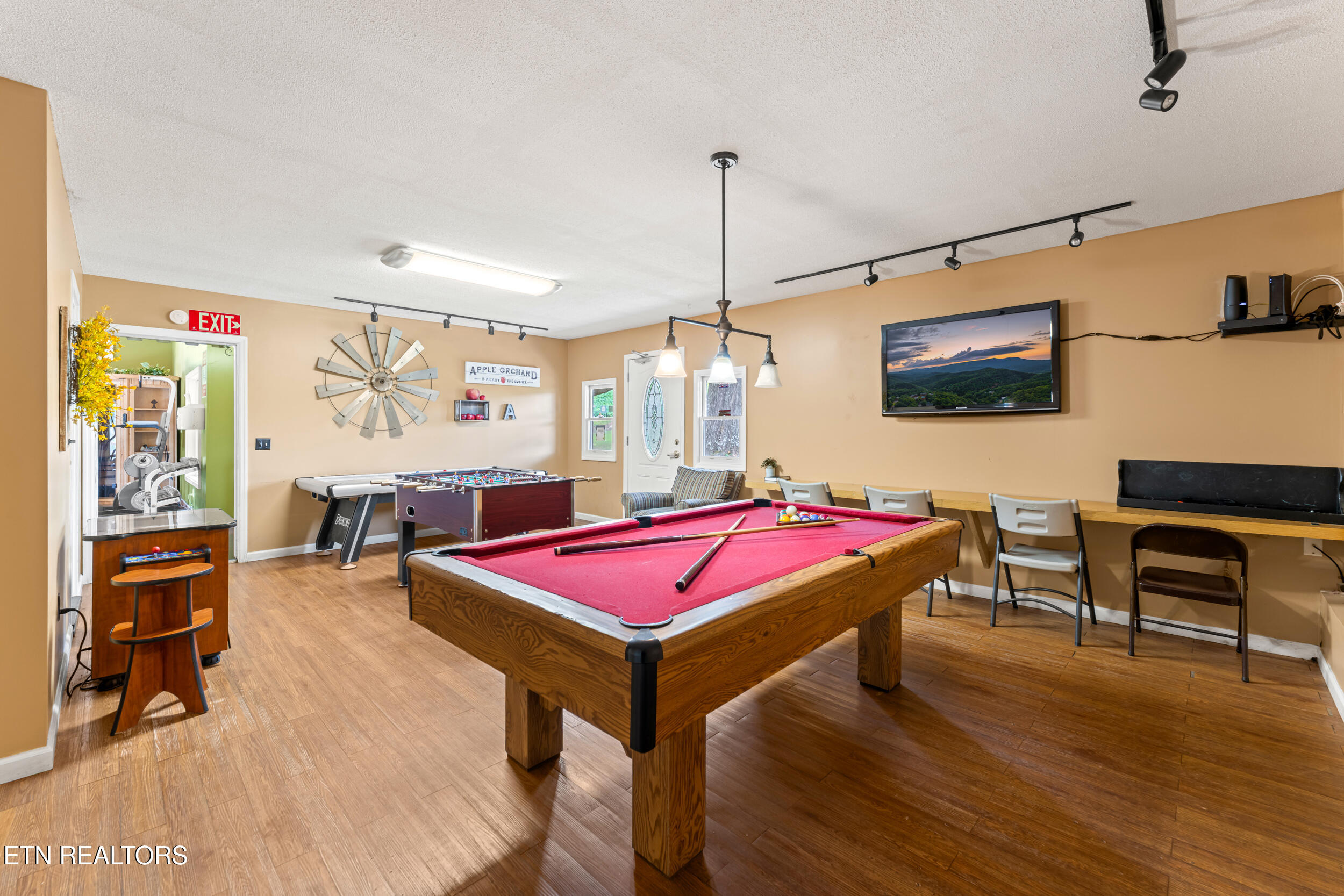 527 River Place Way Sevierville TN 37862