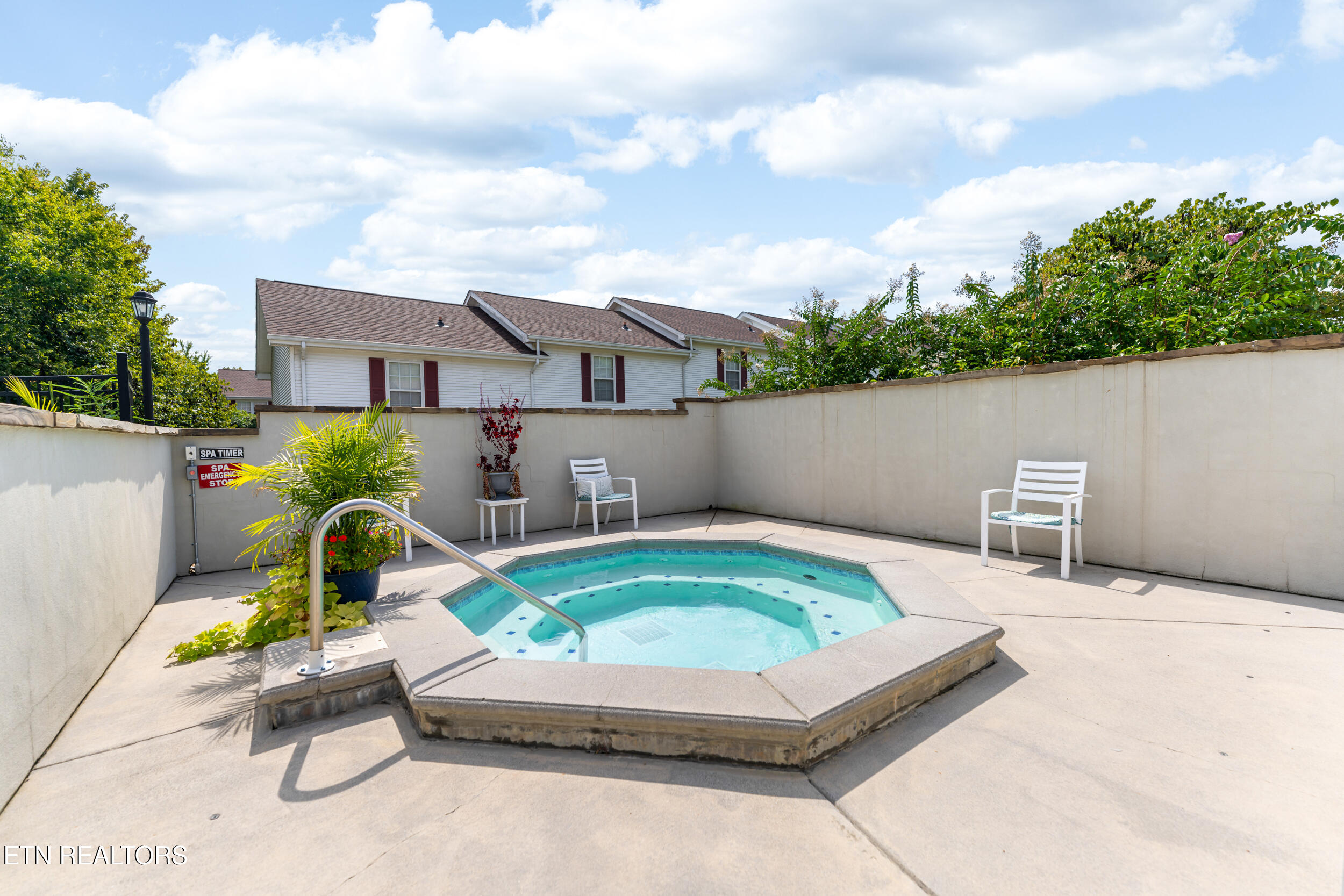 527 River Place Way Sevierville TN 37862