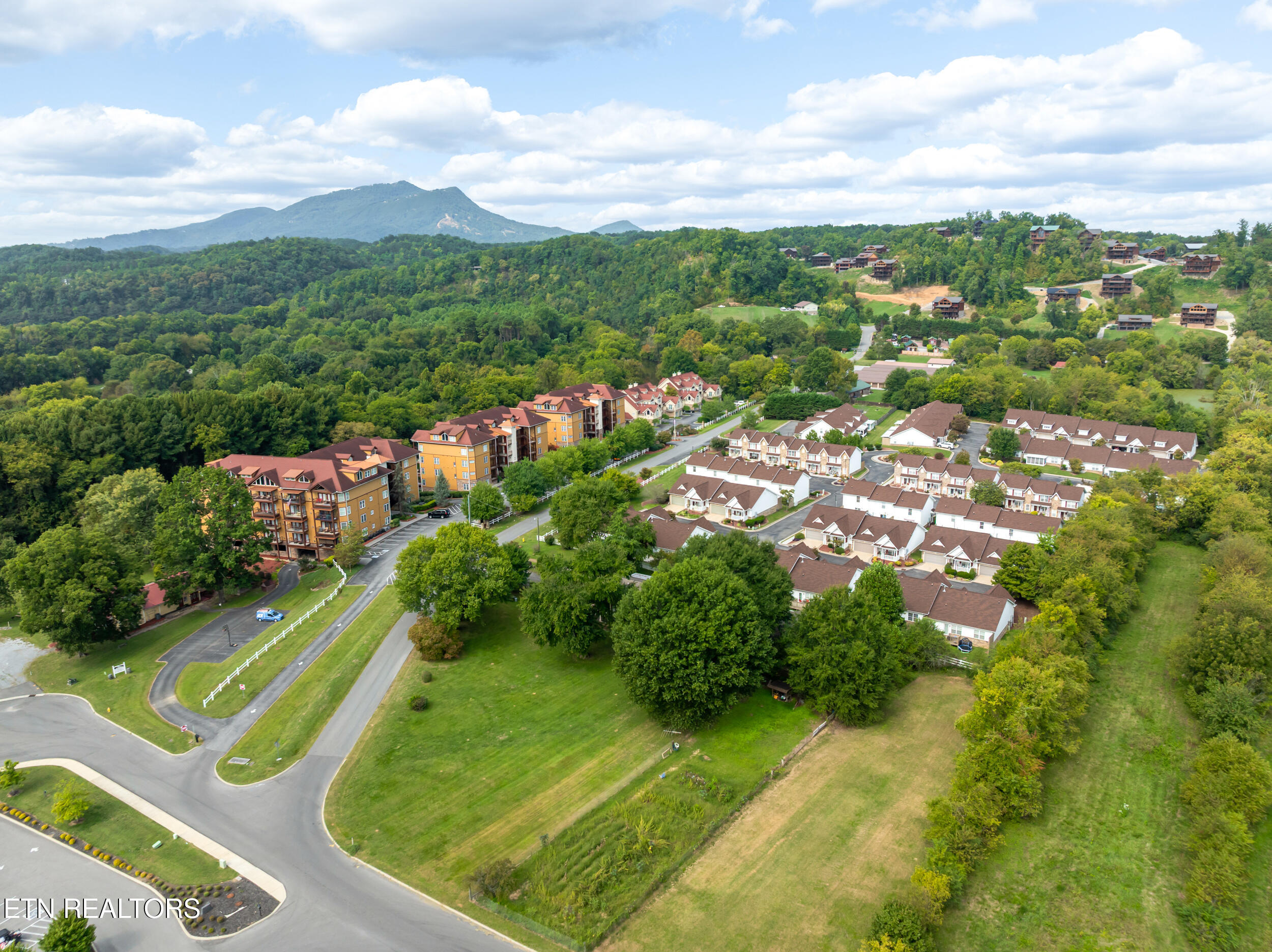 527 River Place Way Sevierville TN 37862