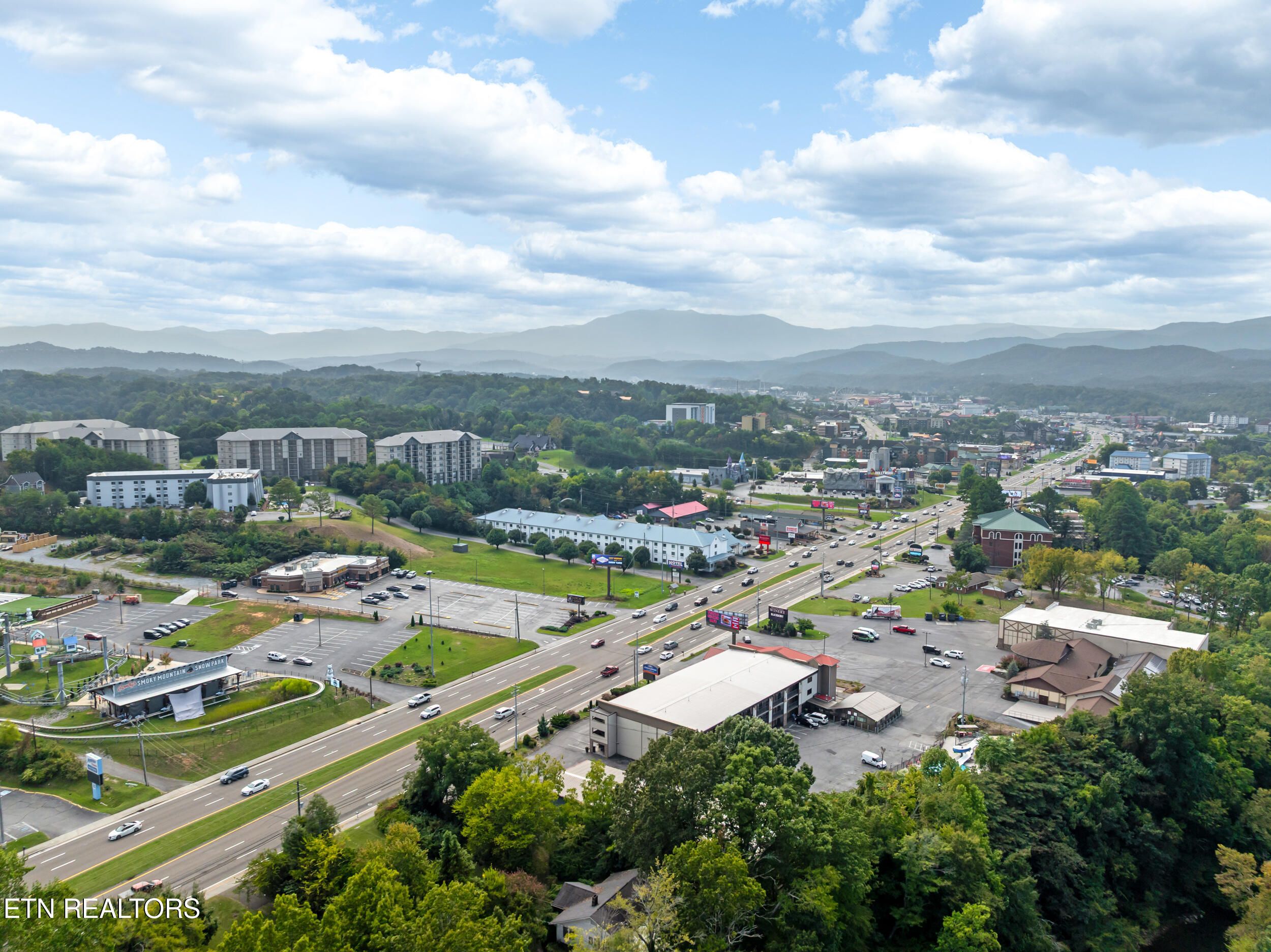 527 River Place Way Sevierville TN 37862