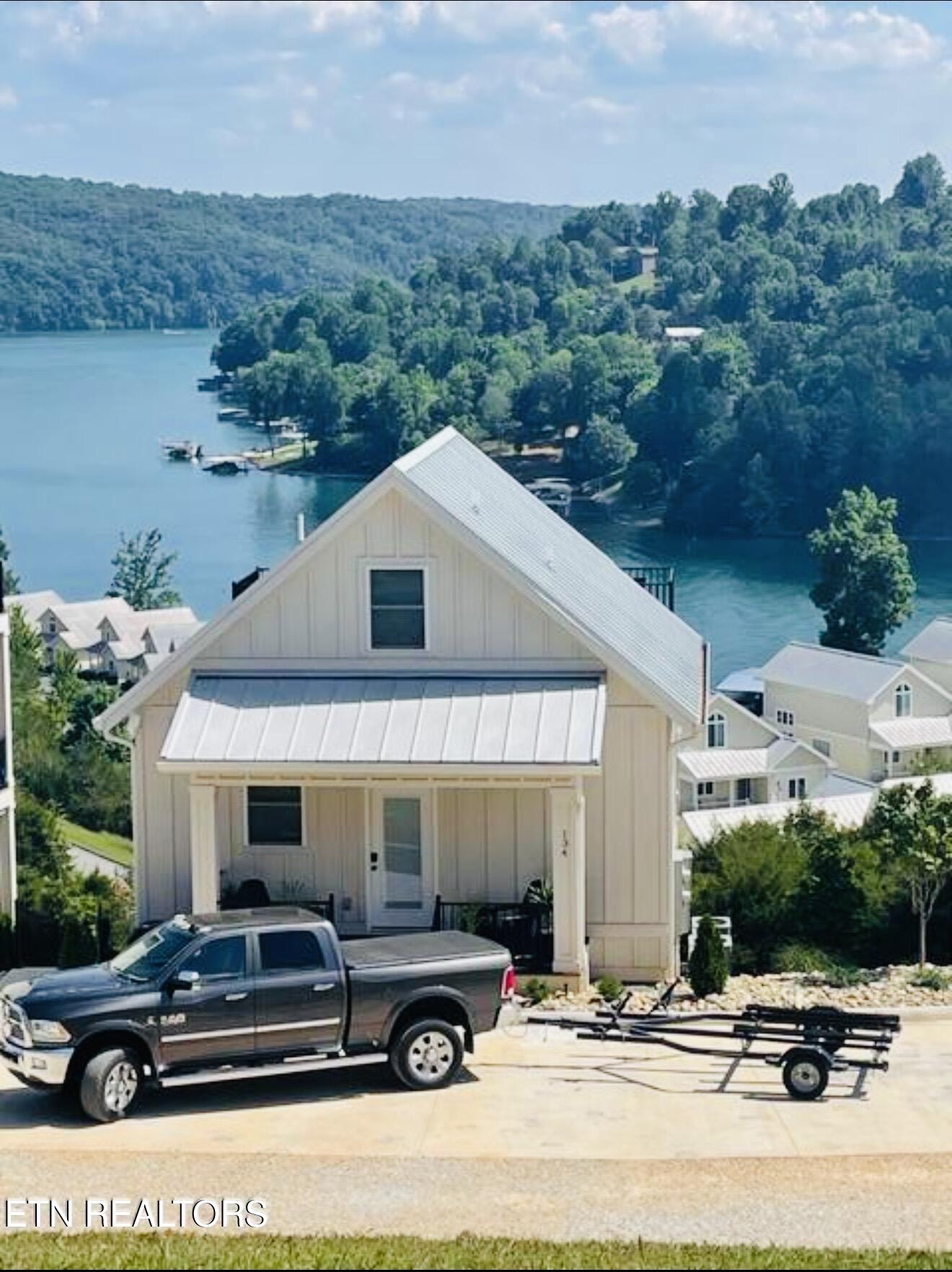134 E Harbor View Lane Lafollette TN 37766