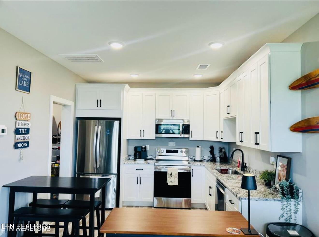 134 E Harbor View Lane Lafollette TN 37766