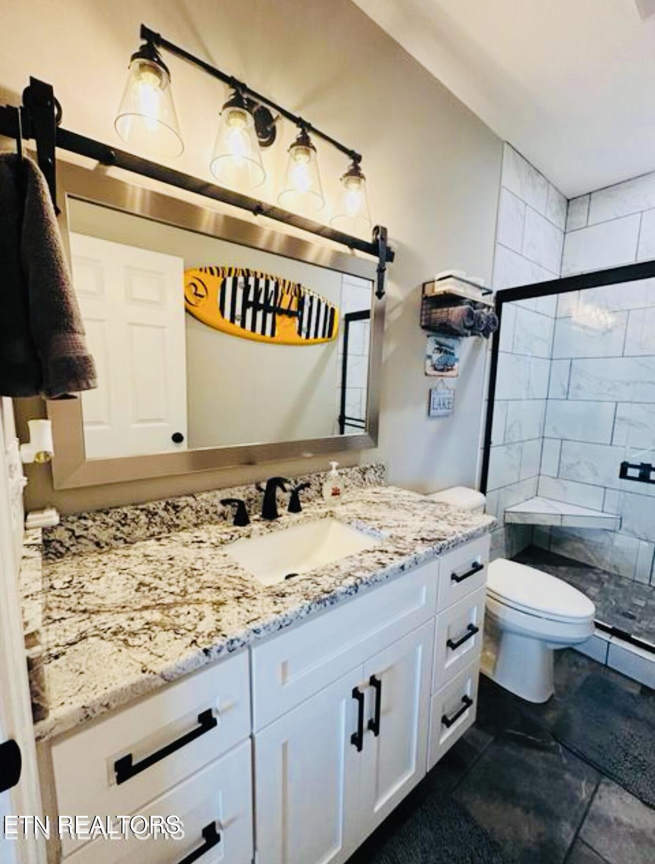 134 E Harbor View Lane Lafollette TN 37766