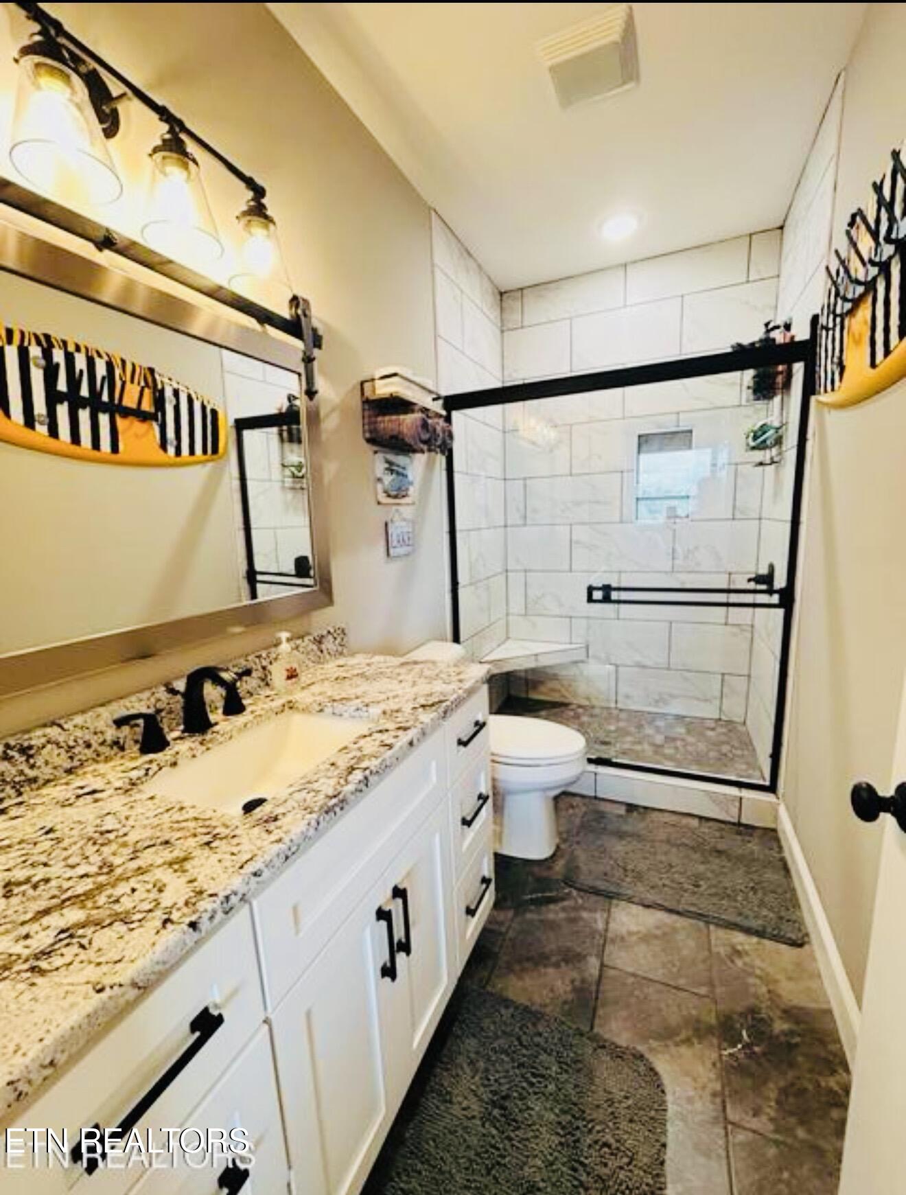 134 E Harbor View Lane Lafollette TN 37766