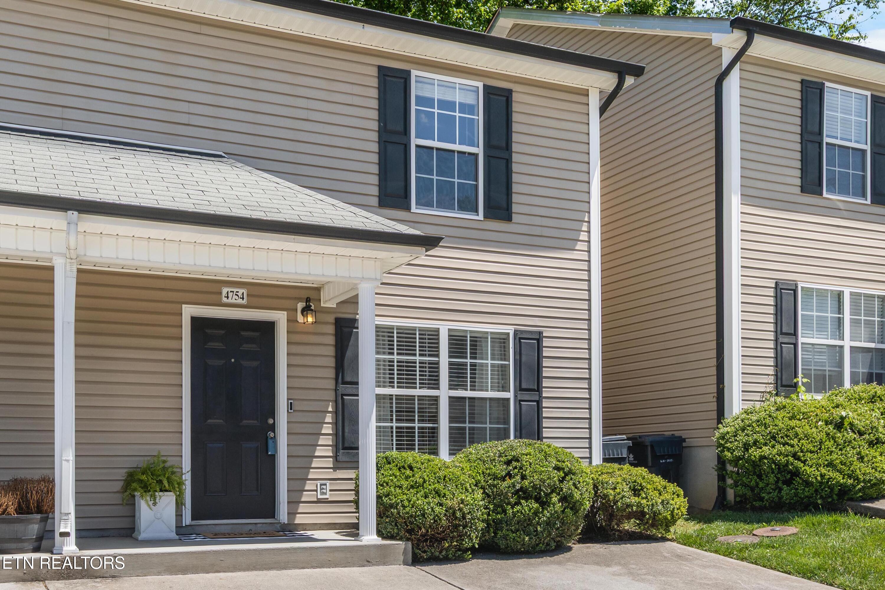 4754 Forest Landing Way Knoxville TN 37918